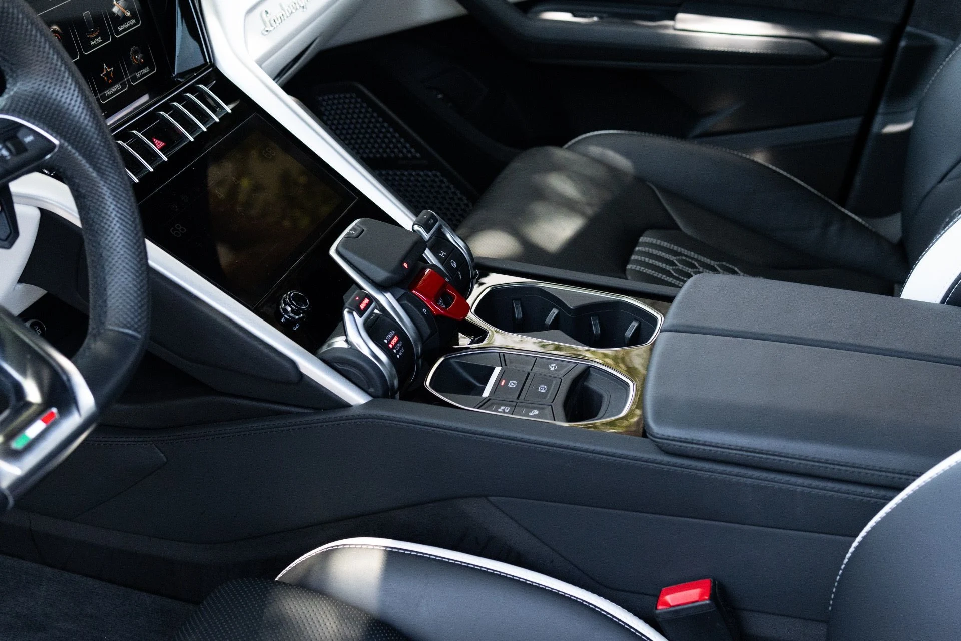 mph047_2355662928_Used_2023_Lamborghini_Urus_S_1780940773_59803c2f71