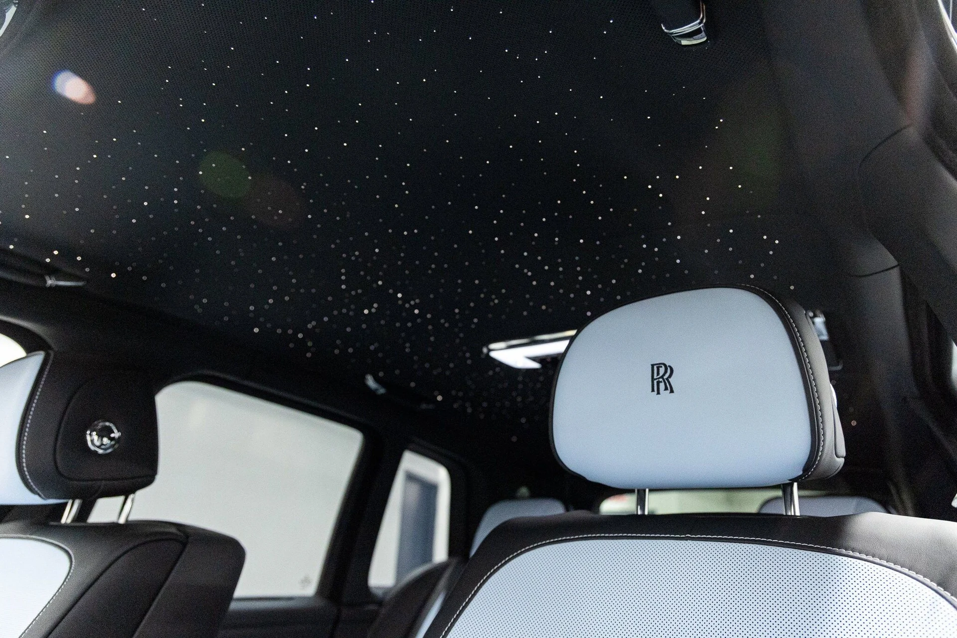 mph047_2356634966_92044d8ed2968b532841de2759a6595fx_80a5867d6e