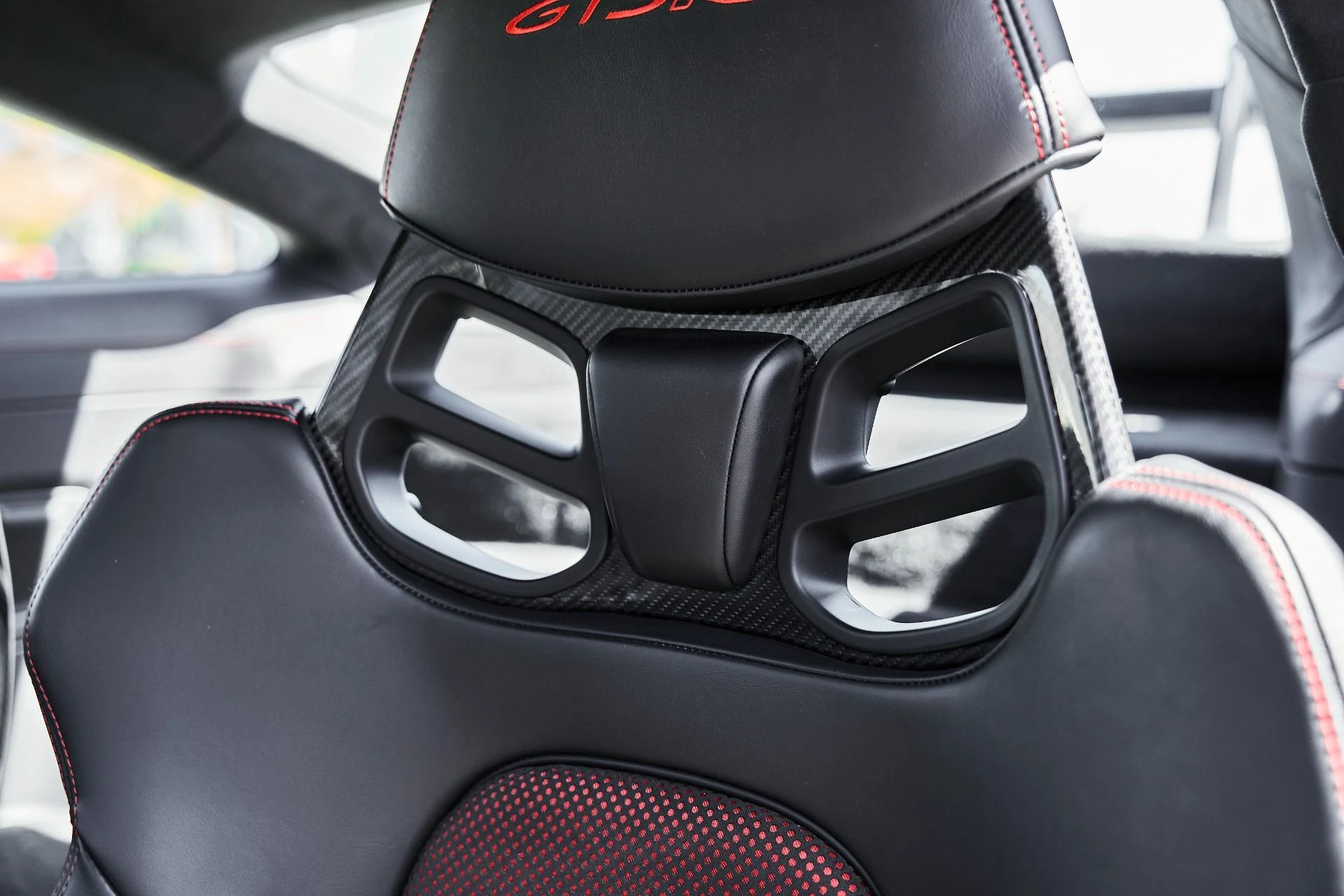 mph047_2369693130_Used_2024_Porsche_911_GT_3_RS_1775094567_0512d990dc