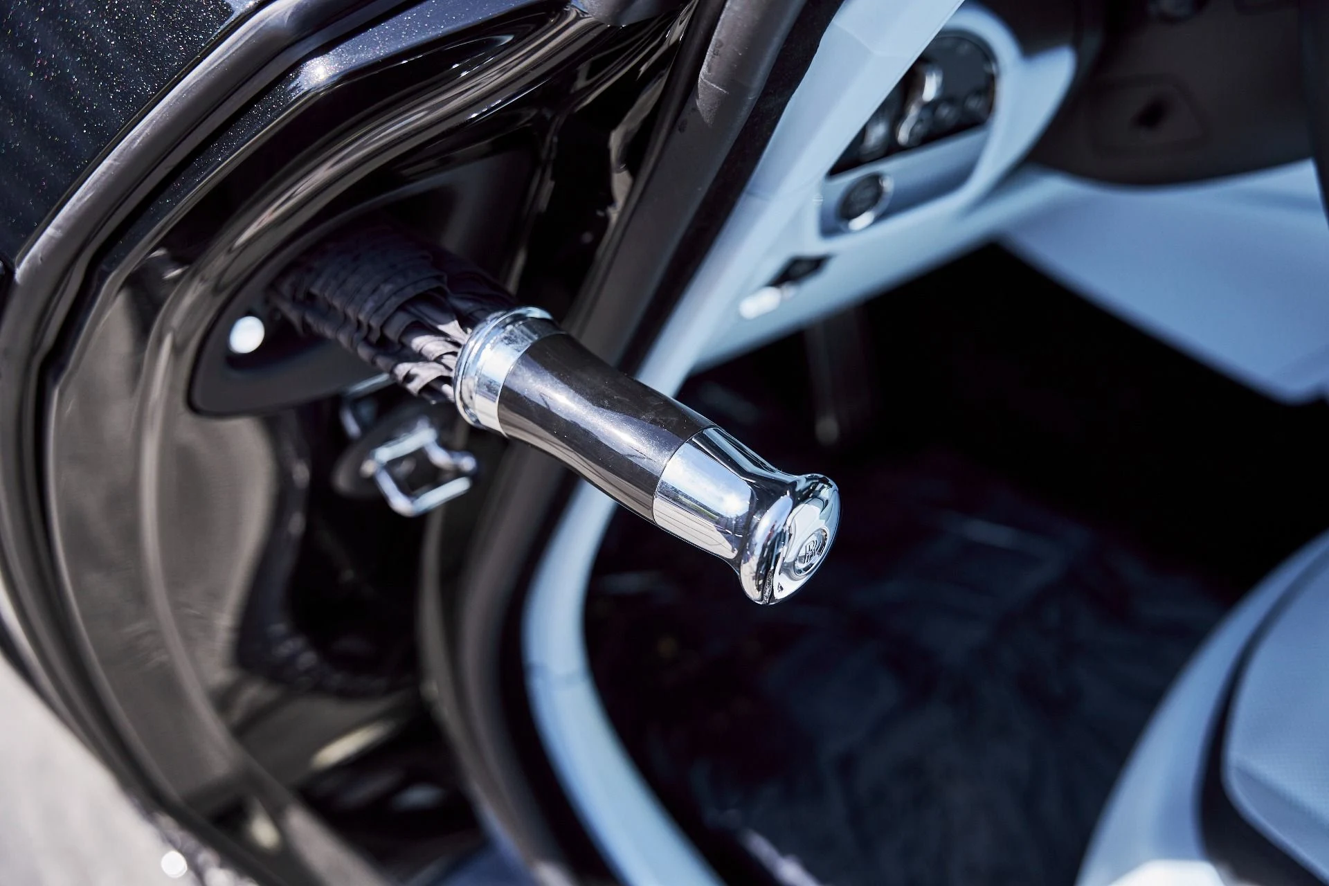 mph047_2371056355_Used_2025_Rolls_Royce_Spectre_Base_1773452530_d8c7fa2983