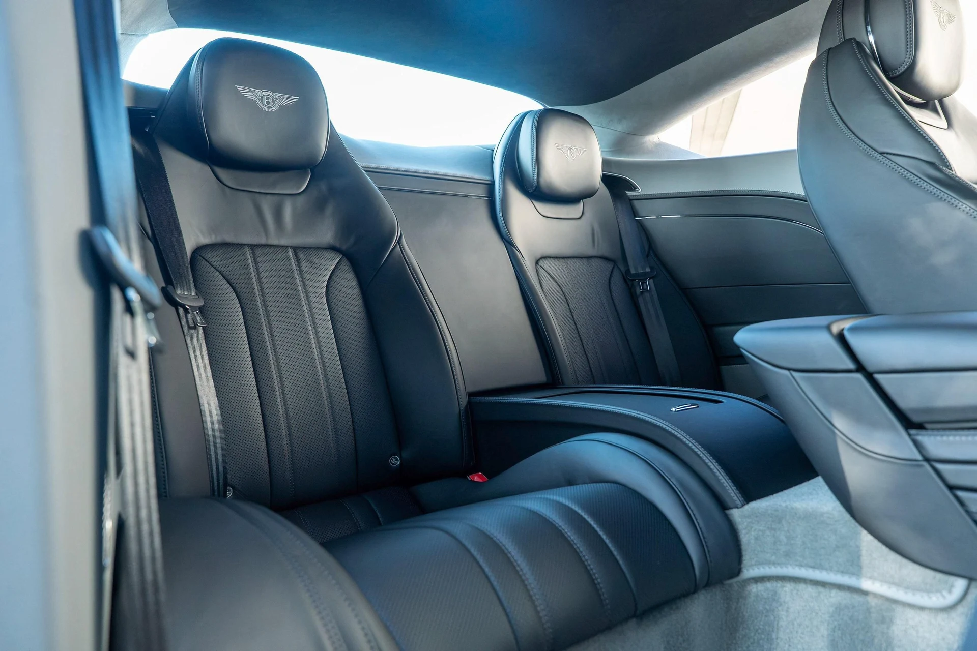 mph047_2374931271_470962001_6926a35214403a7e7b9d7a77_92bec3f11a