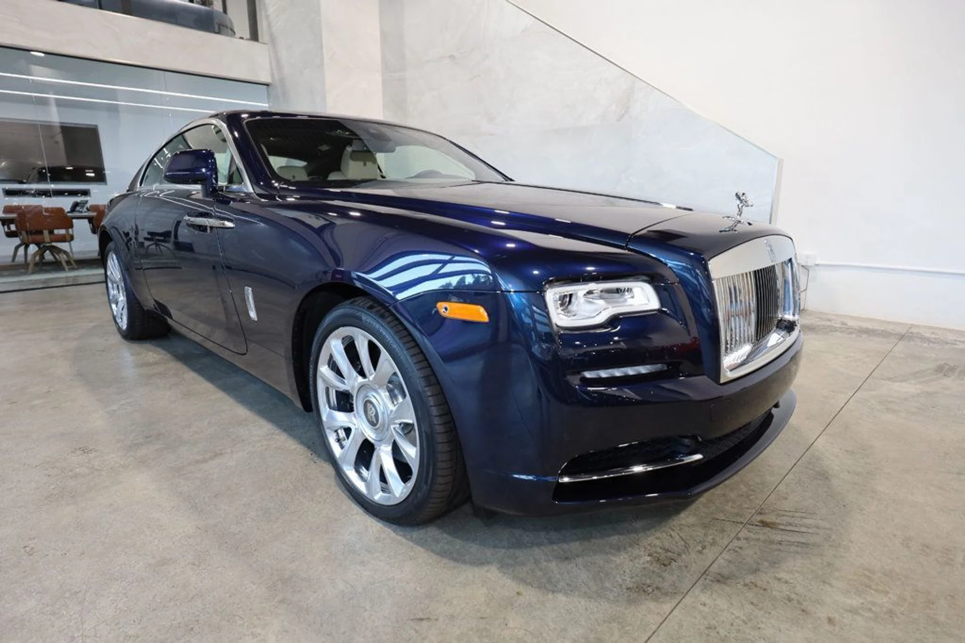 mph047_2381215100_used_2019_rolls_royce_wraith_coupe_9689_22959552_48_1024_0f26f834d9