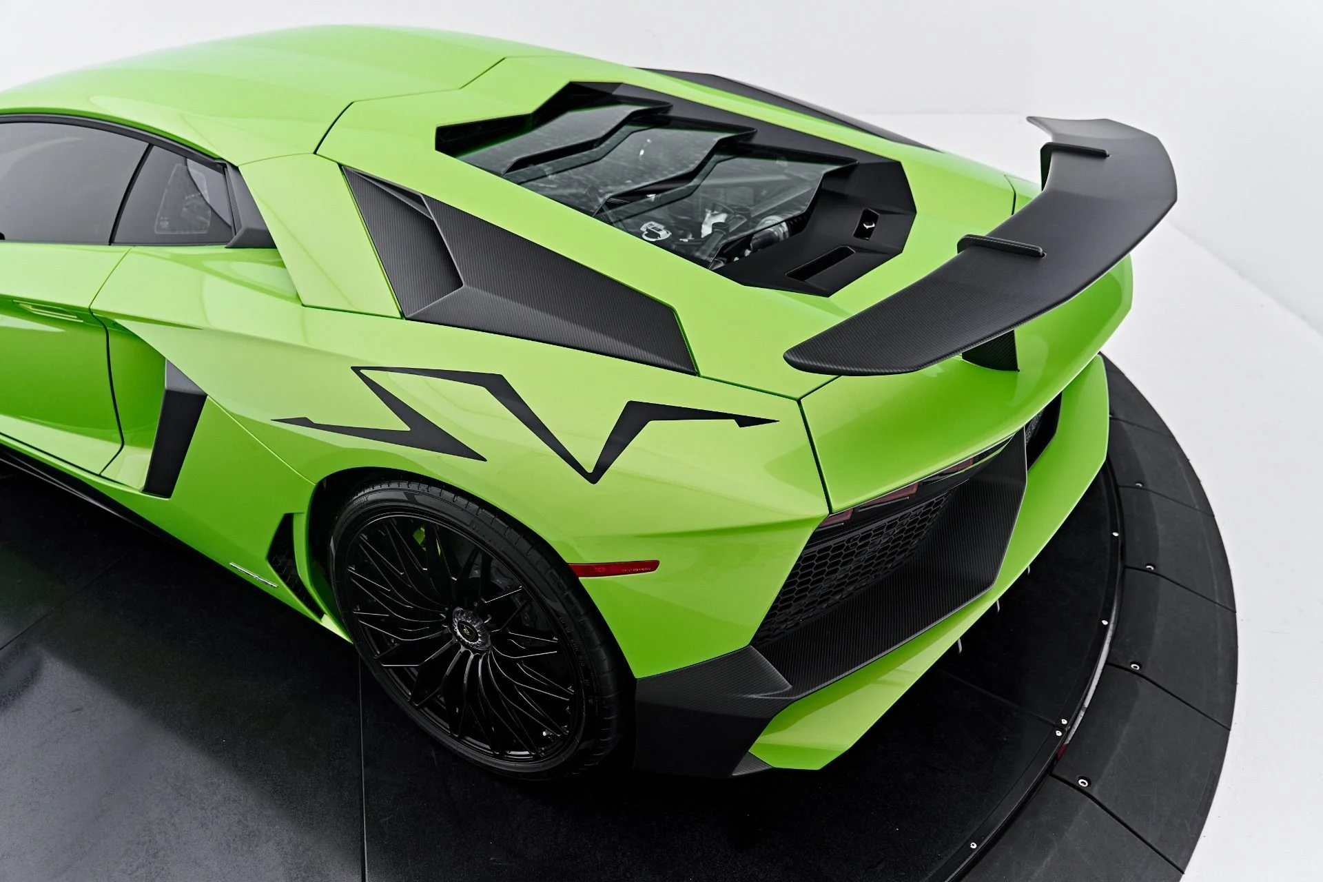 mph047_2384165841_Used_2016_Lamborghini_Aventador_LP_750_4_Super_Veloce_1791227516_6e331f7b3c