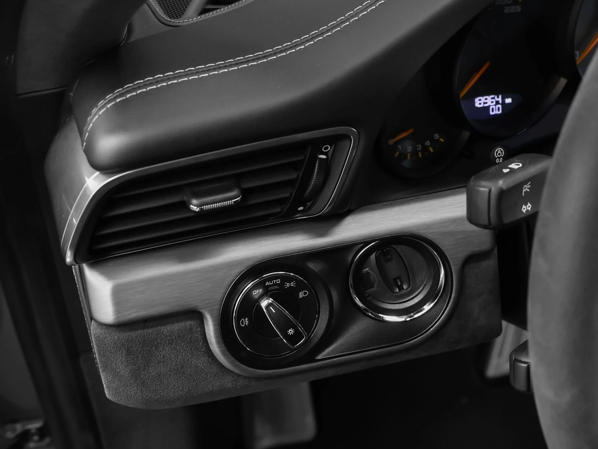 mph047_240250447_48_cb136d1a53