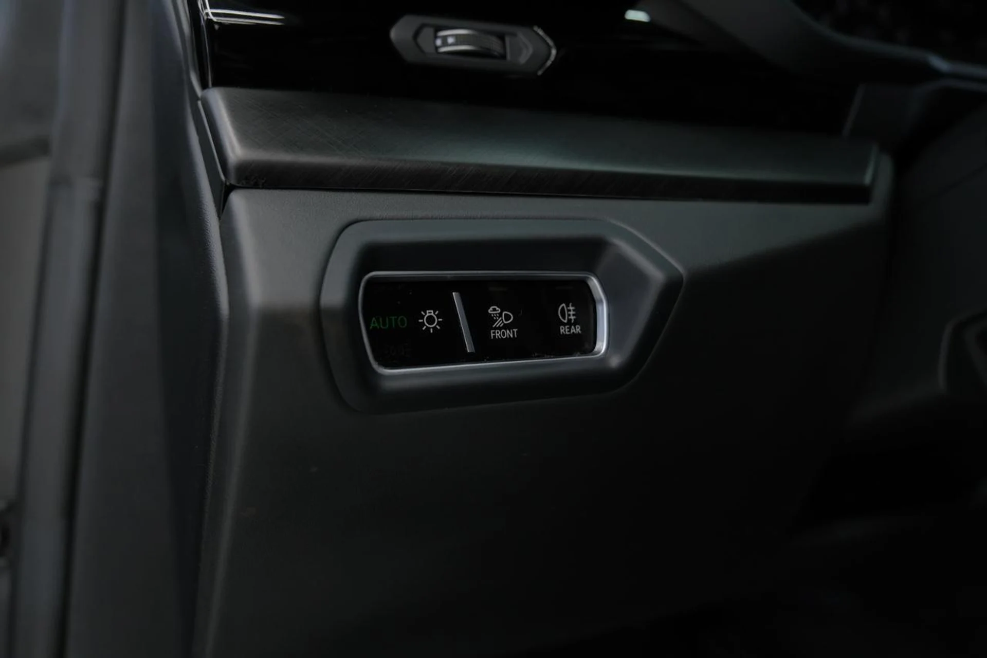 mph047_2404771641_47e05eb32042f5409805a893eb829a16_7db075610e