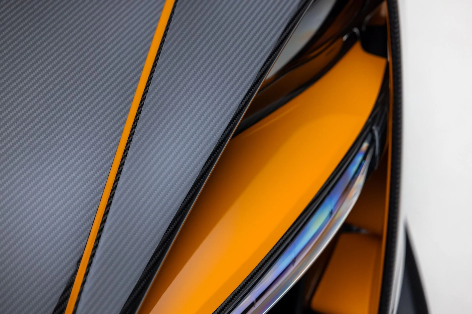 mph047_2417498589_13122_p48_l_28818b0194