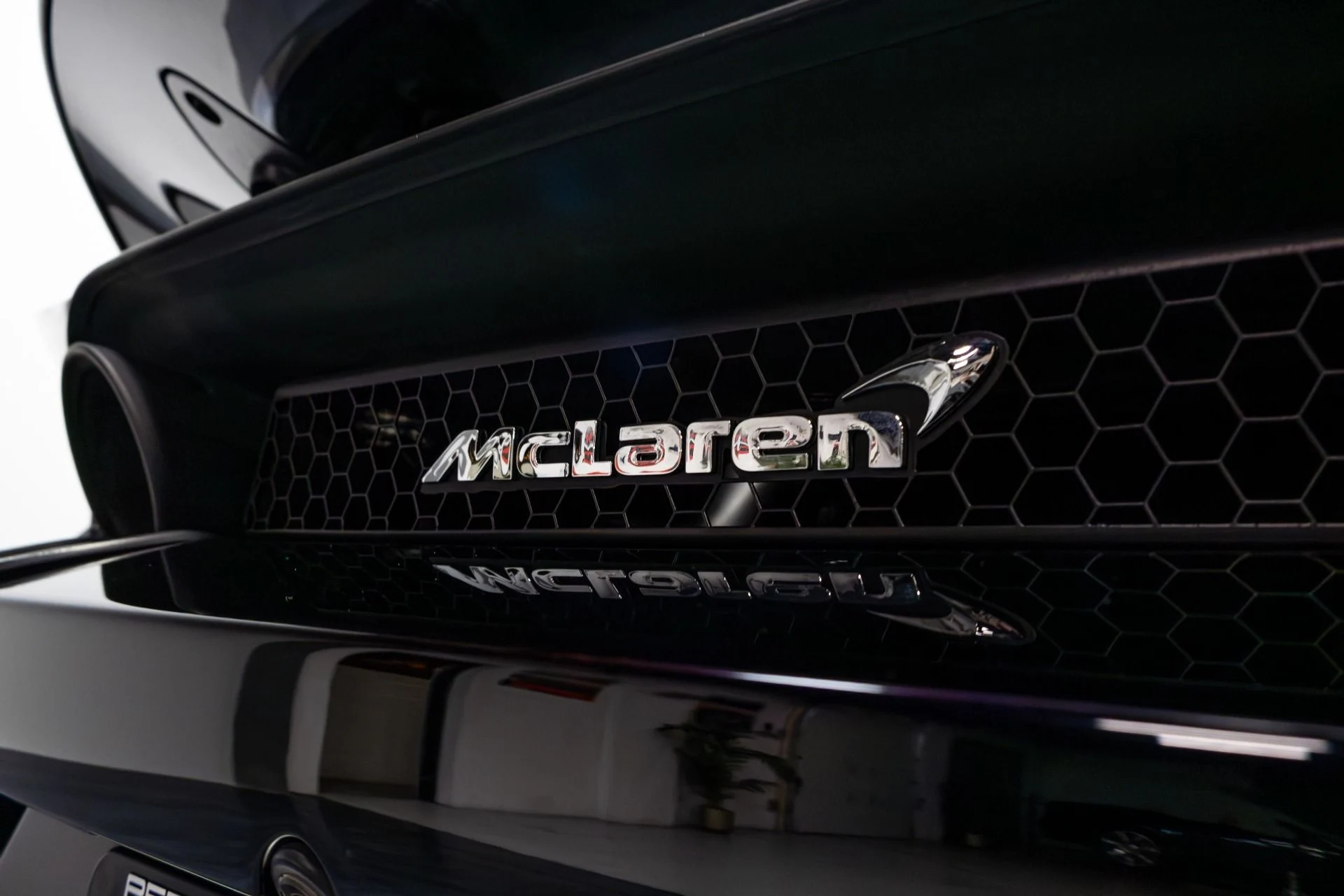 mph047_2420503378_Used_2019_Mc_Laren_720_S_Luxury_1770250296_fe85df204a