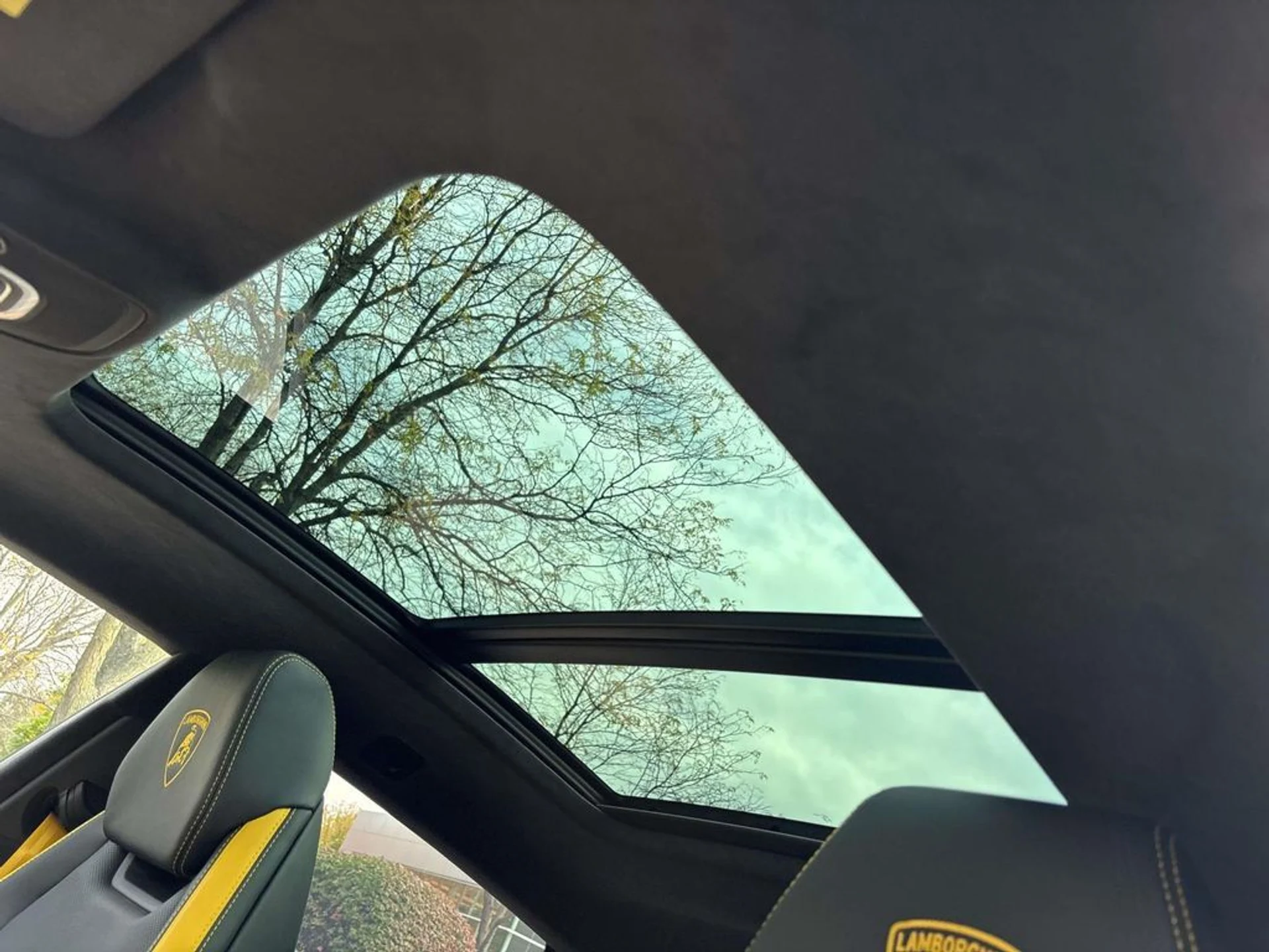 mph047_2422503996_27e4dffb413672d9f5758e945f813605x_423fc49839