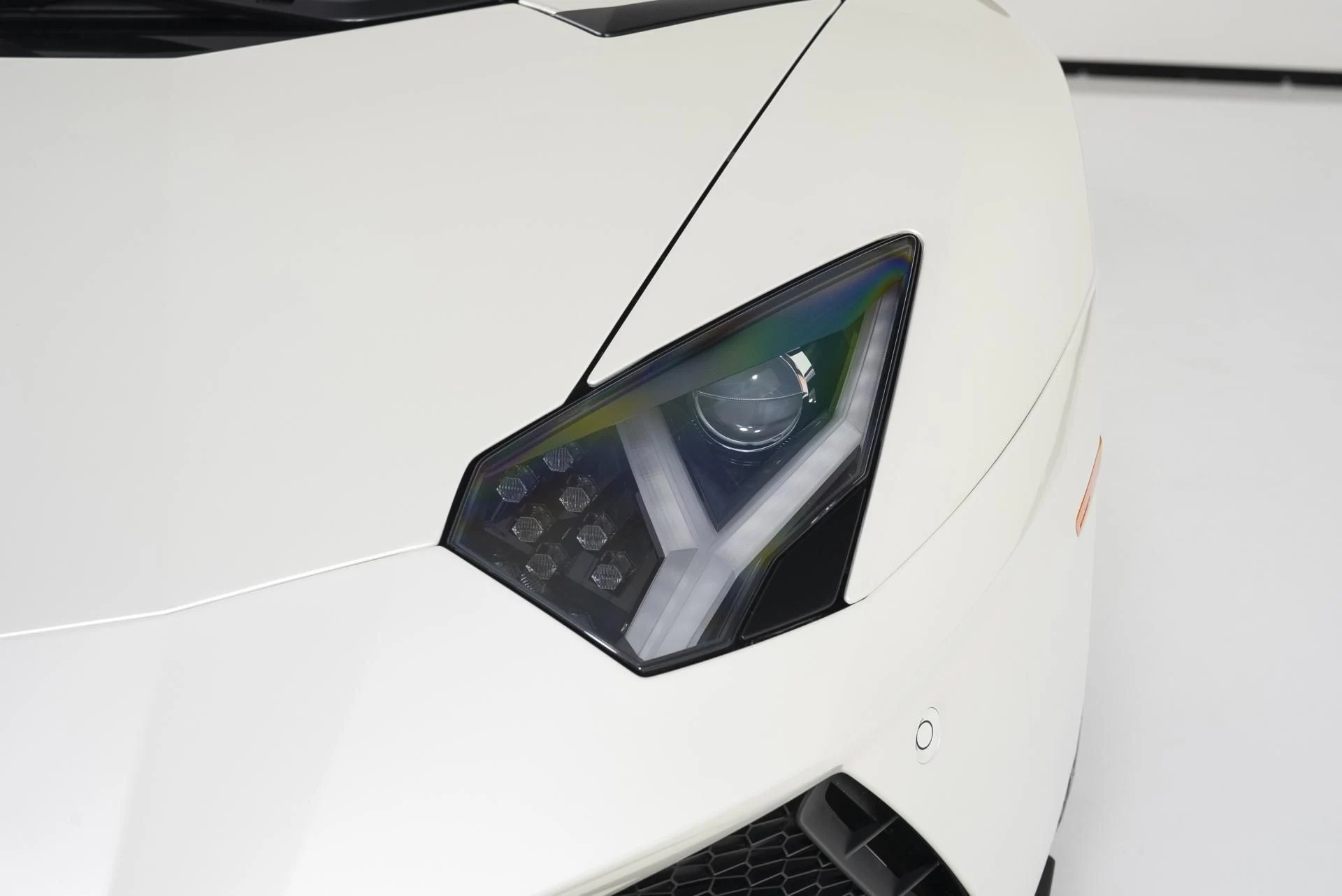 mph047_2425936674_Used_2018_Lamborghini_Aventador_LP_740_4_S_1752175807_3ea4585b5a
