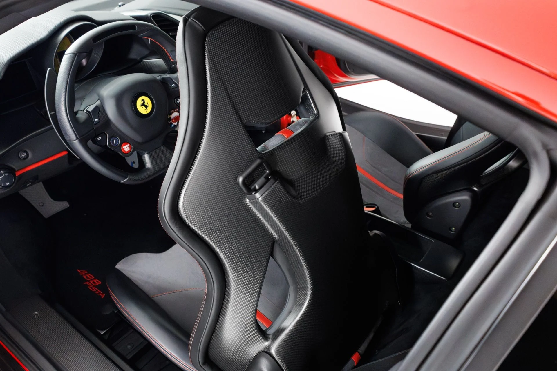 mph047_2429756638_Used_2019_Ferrari_488_Pista_1772733819_9870207d51