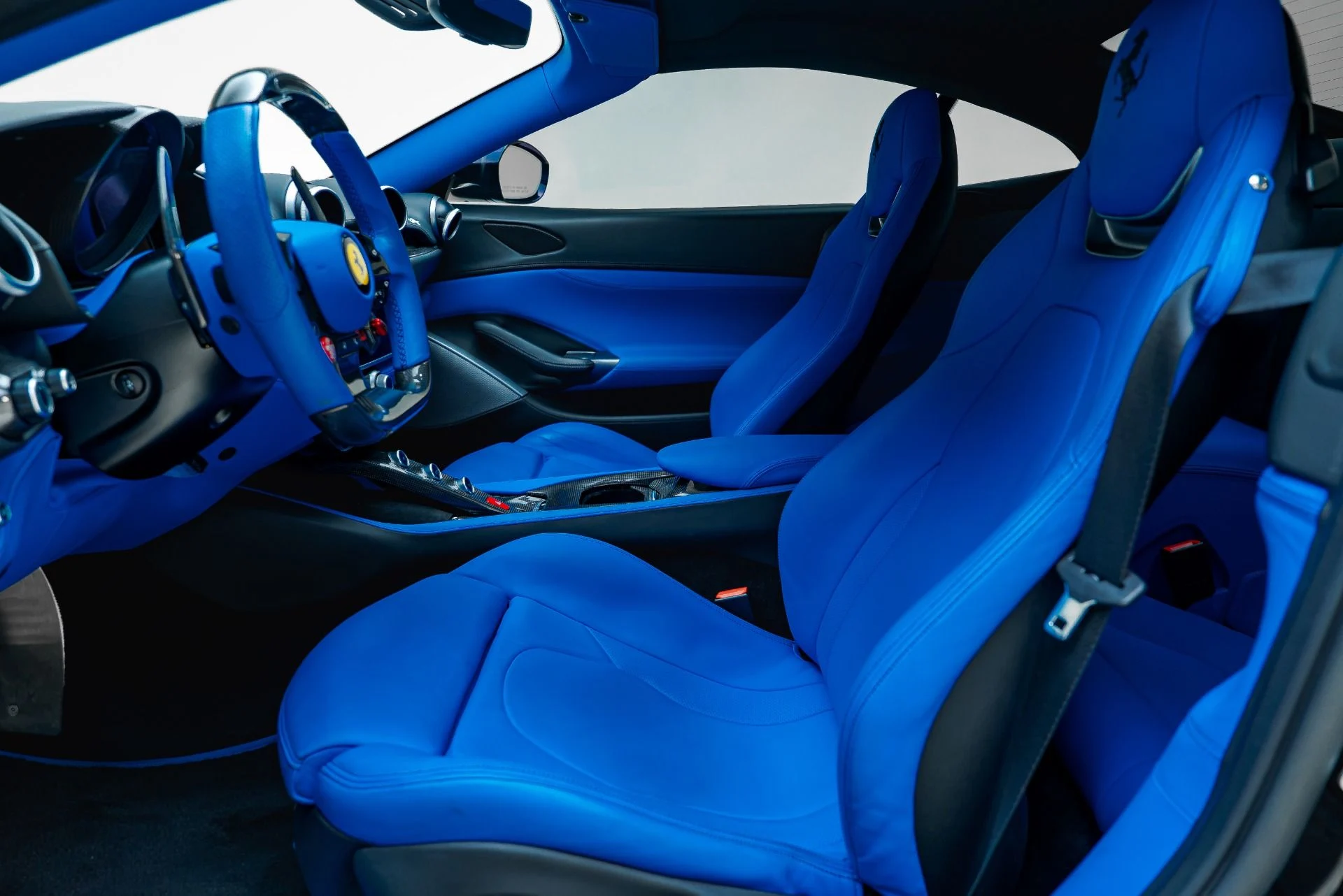 mph047_2444739629_Used_2019_Ferrari_Portofino_1788478082_ea0634bb4f