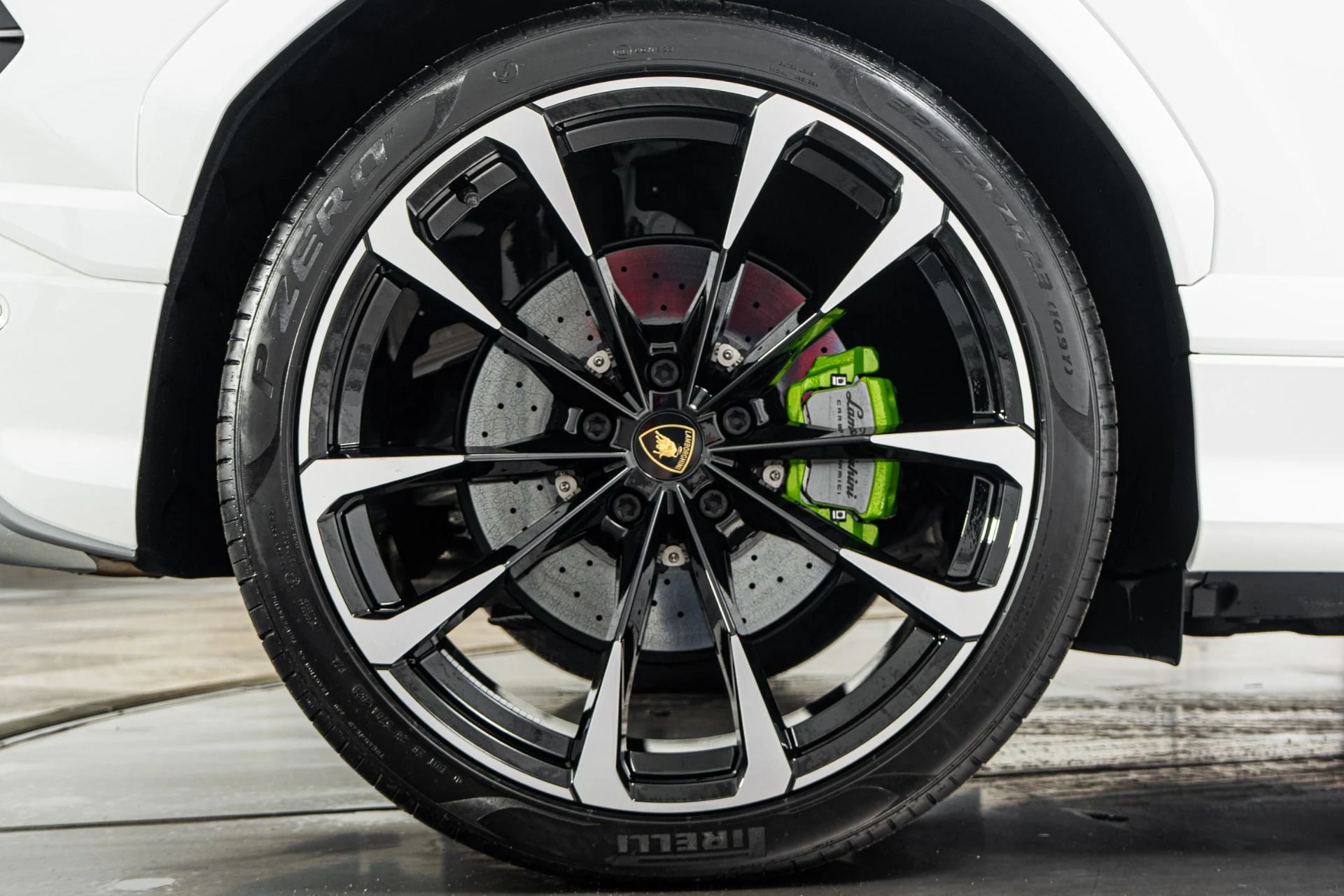 mph047_2455182824_Used_2021_Lamborghini_Urus_Q_Citura_interior_Ventilated_Front_Seats_with_Massage_1772724519_ceb2632071