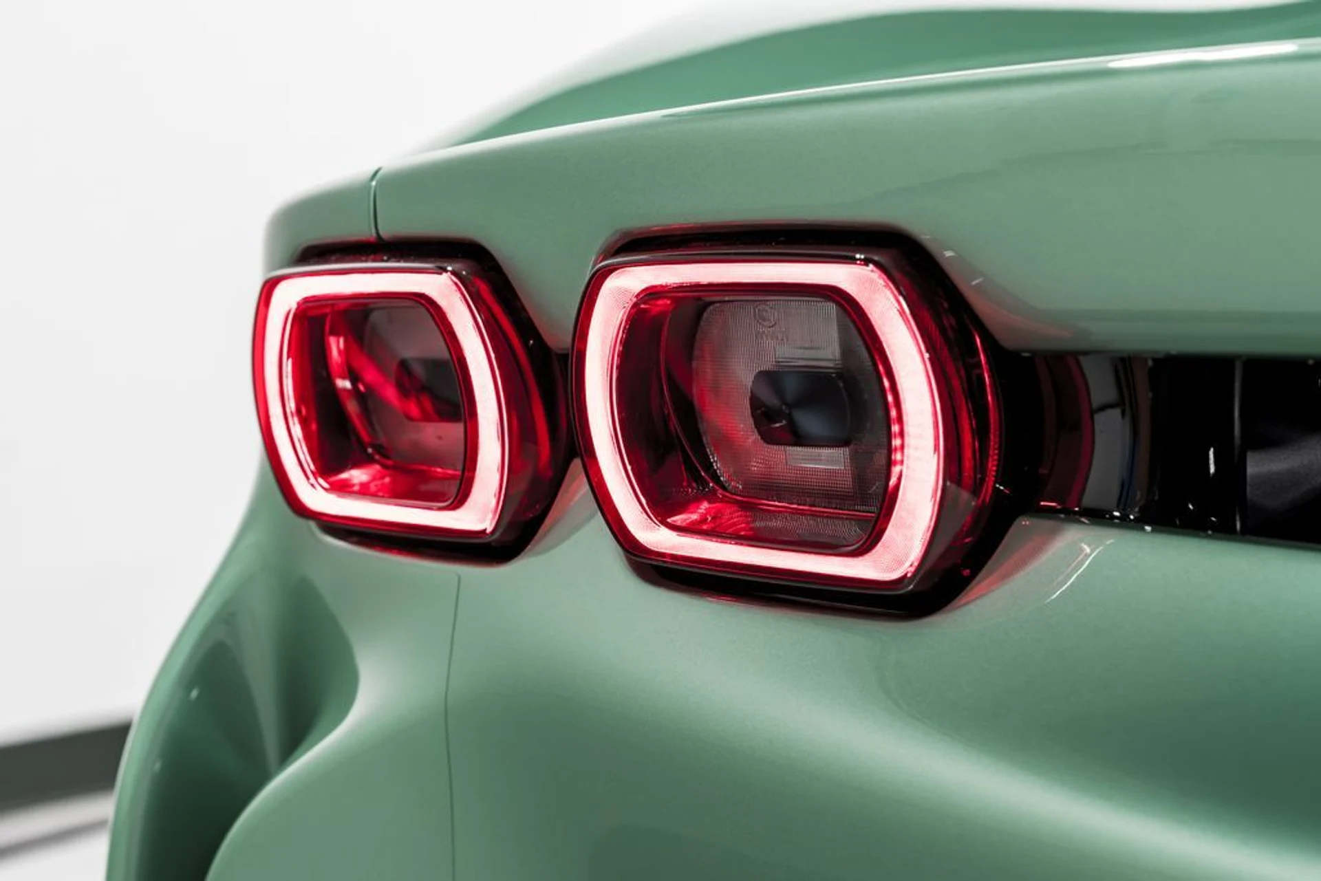 mph047_2465557286_aea96f6b52dd2fb4ee7eebf5dadee910x_6b7ef35690