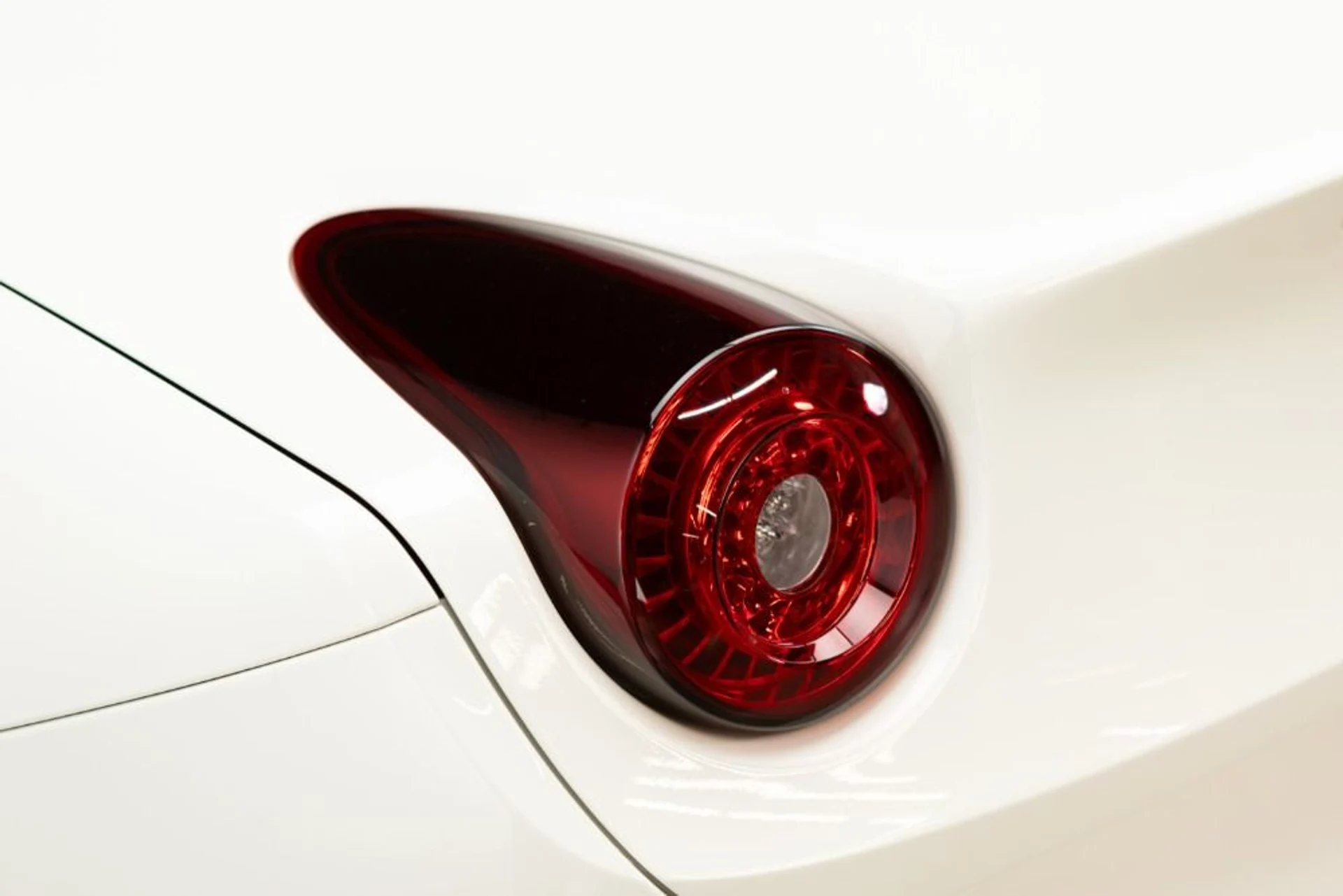 mph047_2484711694_Used_2016_Ferrari_California_T_d63173089c