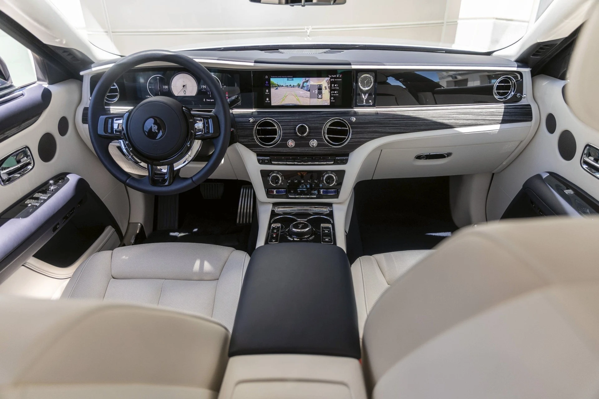 mph047_2489288467_Hi_Tech_Luxury_Imports_LLC_SCA_13_GZ_03_SU_230190_image_47_e203da7a90