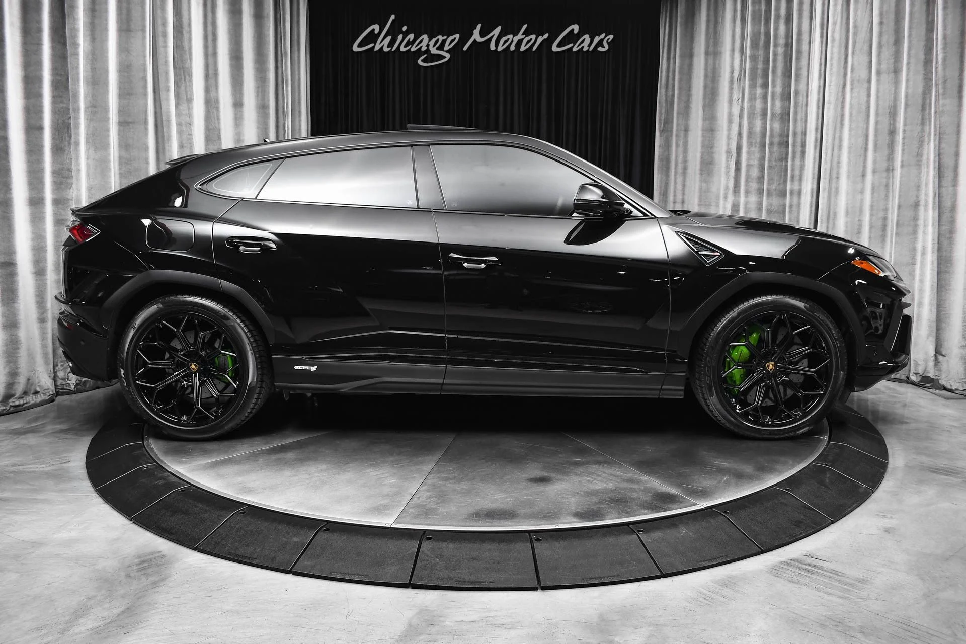 mph047_2507605756_13420_p48_l_ec0351b207