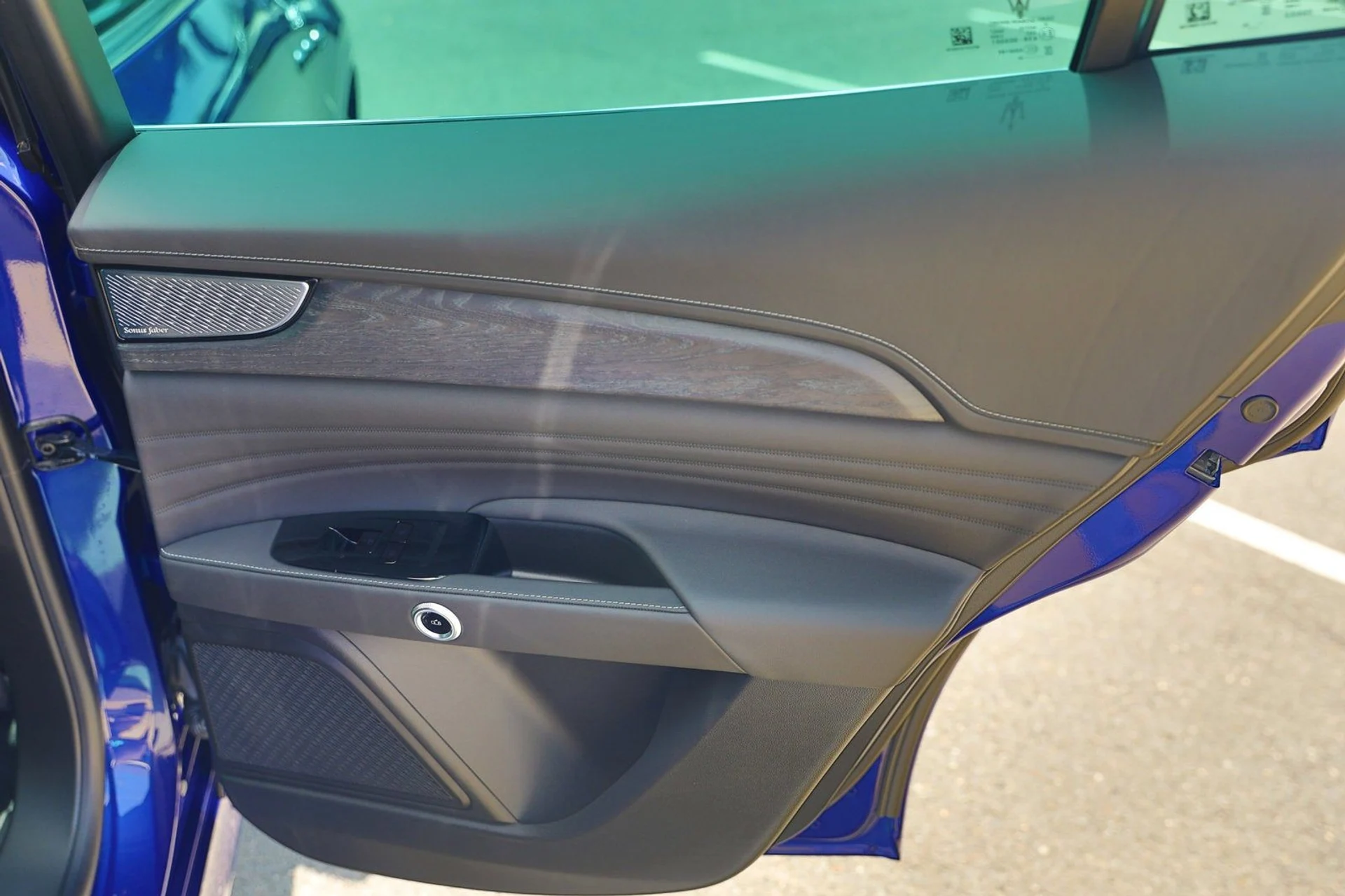 mph047_2518448931_10986ccd0d06417db9557c967b0139ba_e2087e0777