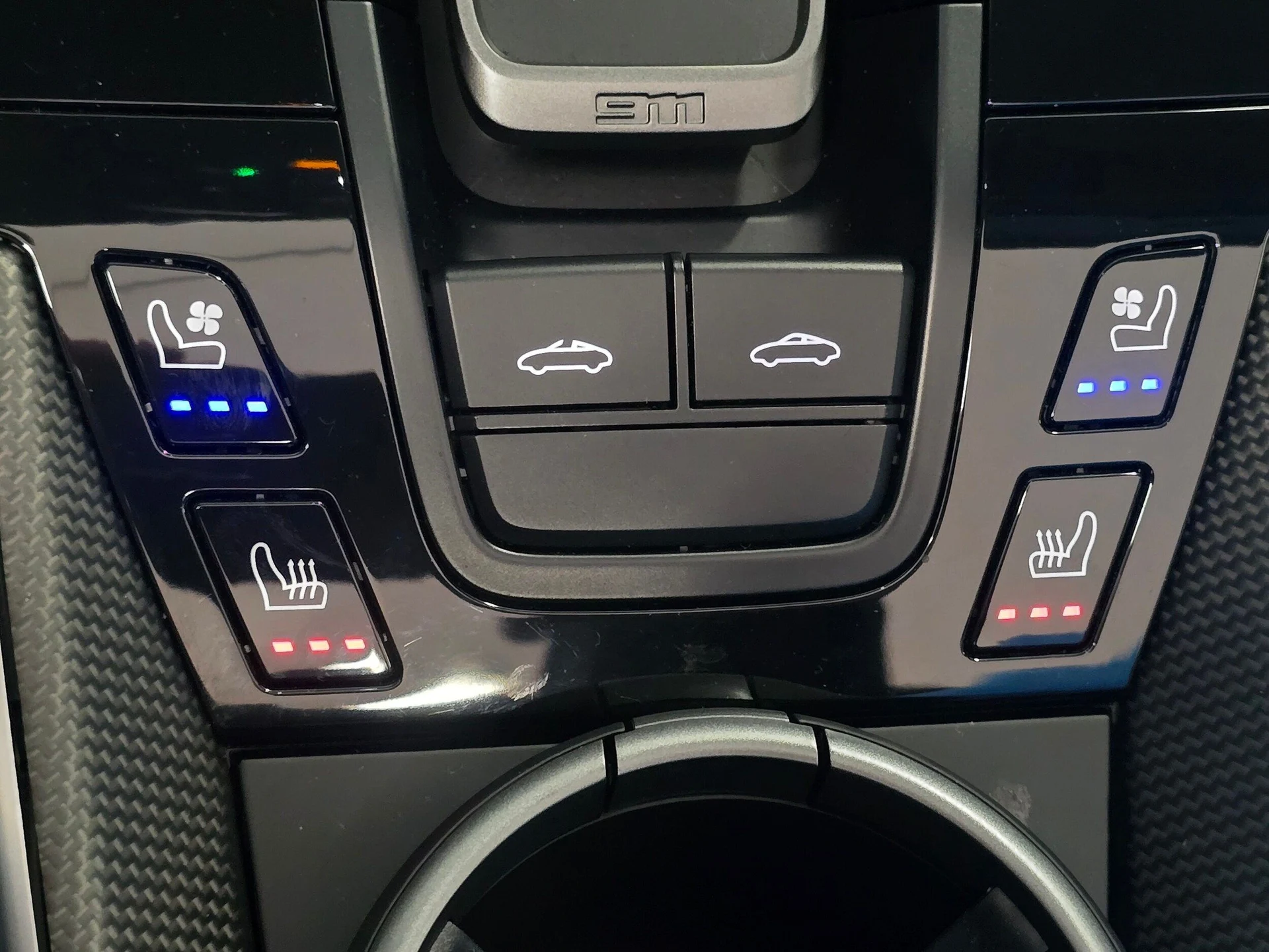 mph047_2526203664_a48afb933ff3d06f621e5fe00fd6db6cx_16d504b479