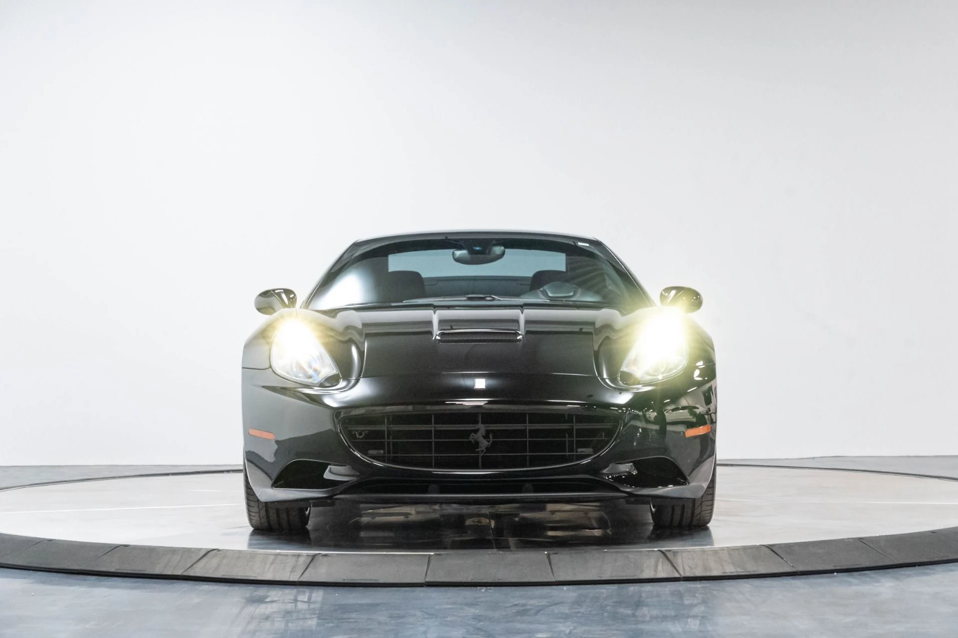 mph047_2526793830_Used_2013_Ferrari_458_Spider_Base_1787598451_4bd55da7df
