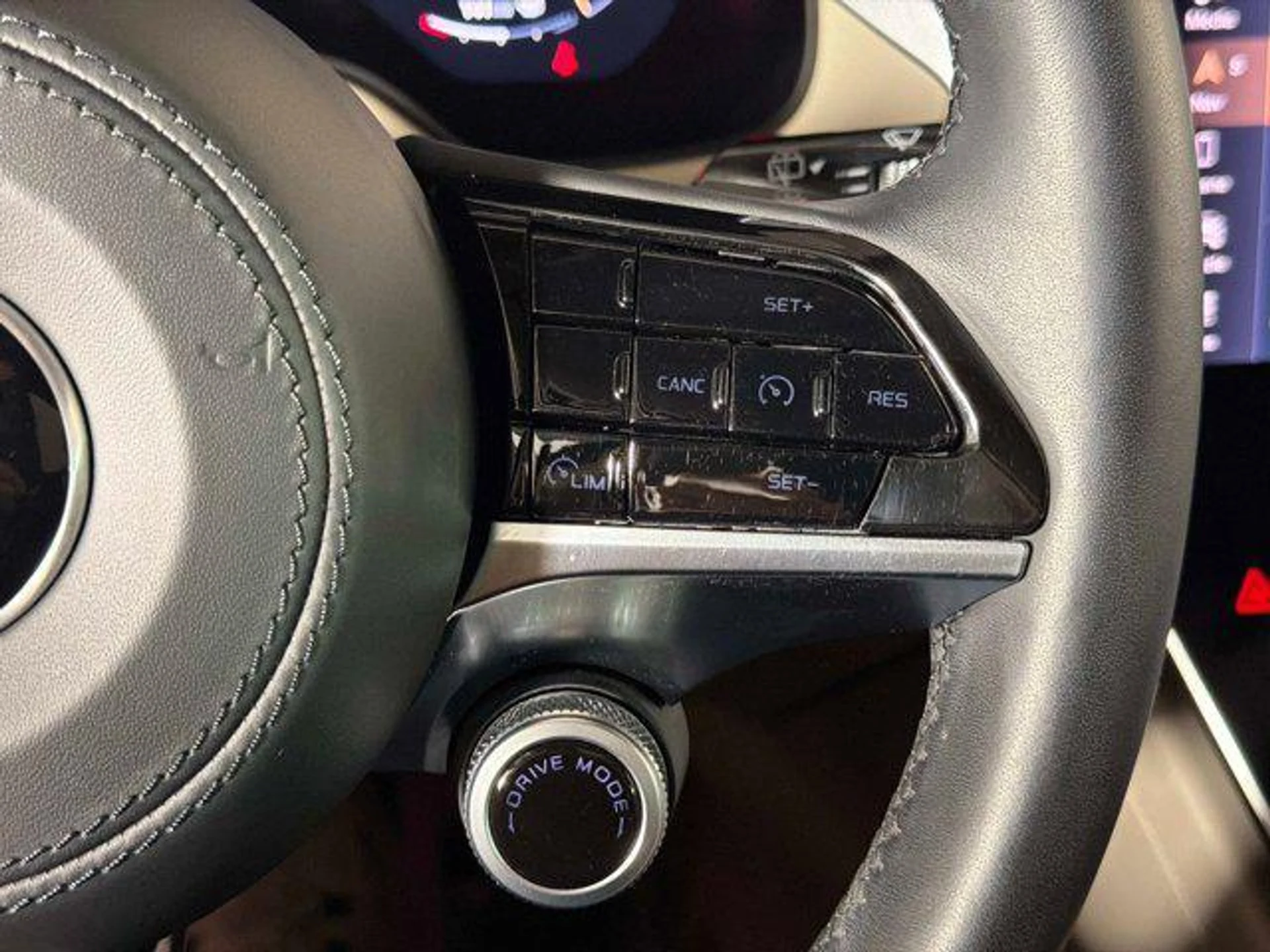 mph047_252843679_QN_Ii_WOJH_3_Sy_Vzjgwa_y_Oa_UU_Bs_Vc_50f91fc5a1