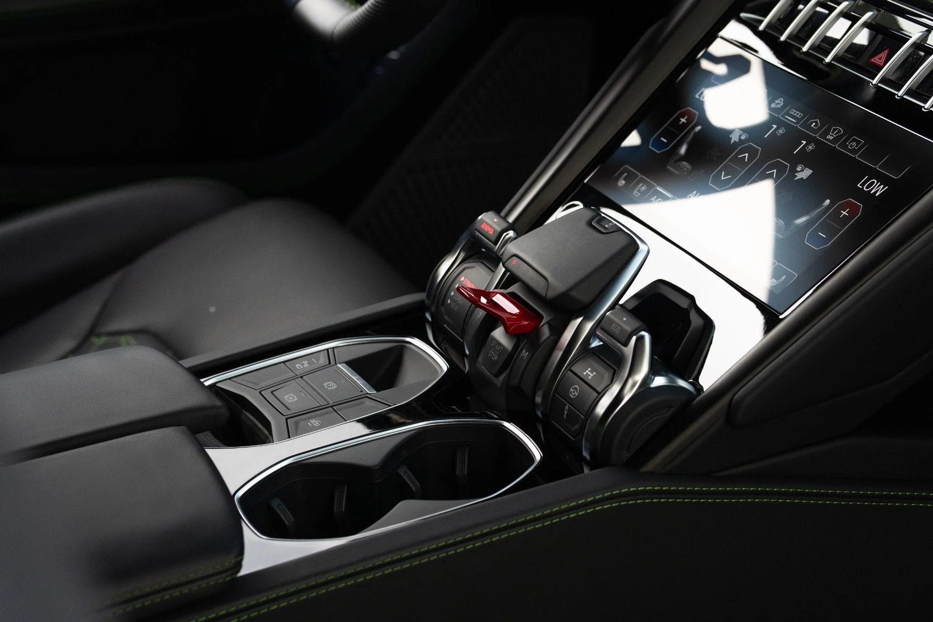 mph047_2529011892_Used_2023_Lamborghini_Urus_S_1758835388_18d9cdd46e
