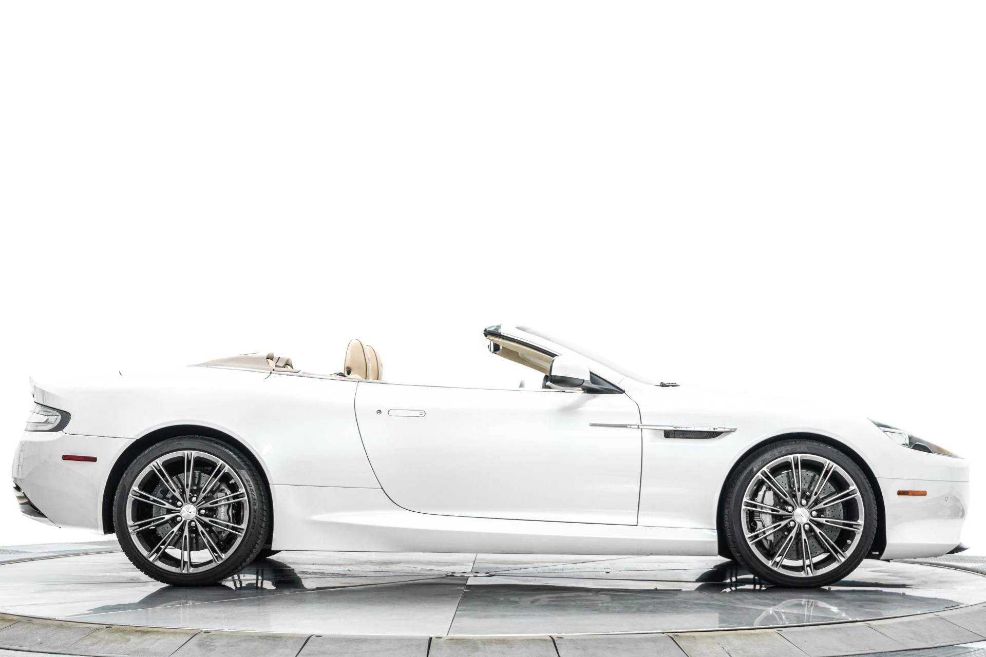 mph047_2529632049_Used_2014_Aston_Martin_DB_9_Volante_Very_Low_Miles_Pearlescent_Paint_V12_Power_1773670824_0da118a544