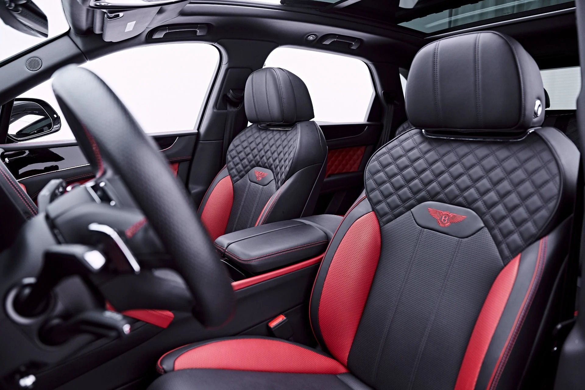 mph047_2532467831_Used_2023_Bentley_Bentayga_S_1782967366_40e3893232