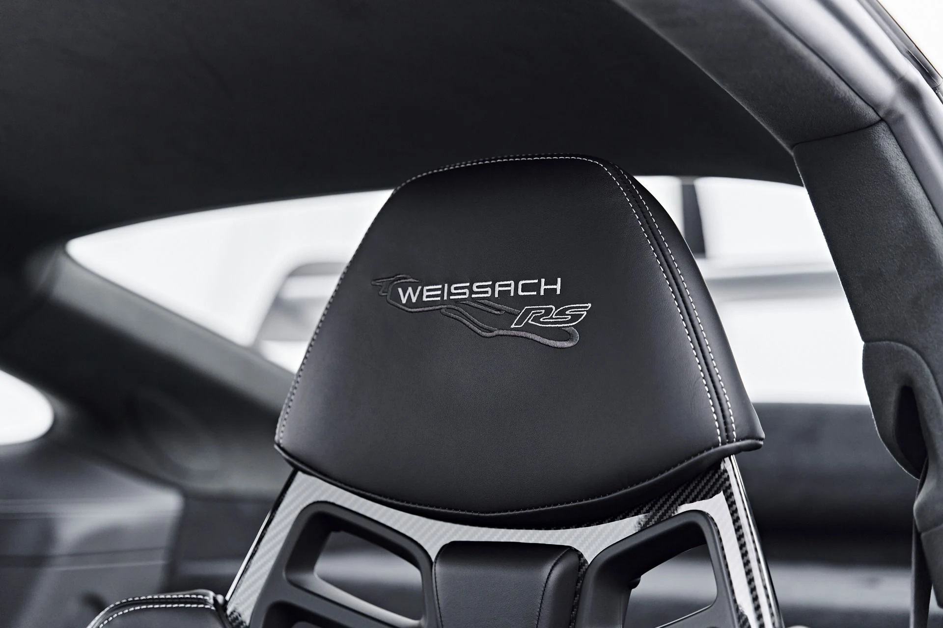 mph047_2532996924_Used_2024_Porsche_911_GT_3_RS_1789624434_c0cb0bcc40