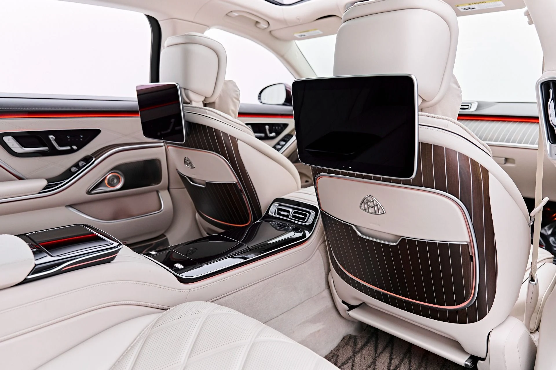 mph047_2575526826_Used_2024_Mercedes_Benz_S_Class_Maybach_S_680_1790208610_2a294075a1