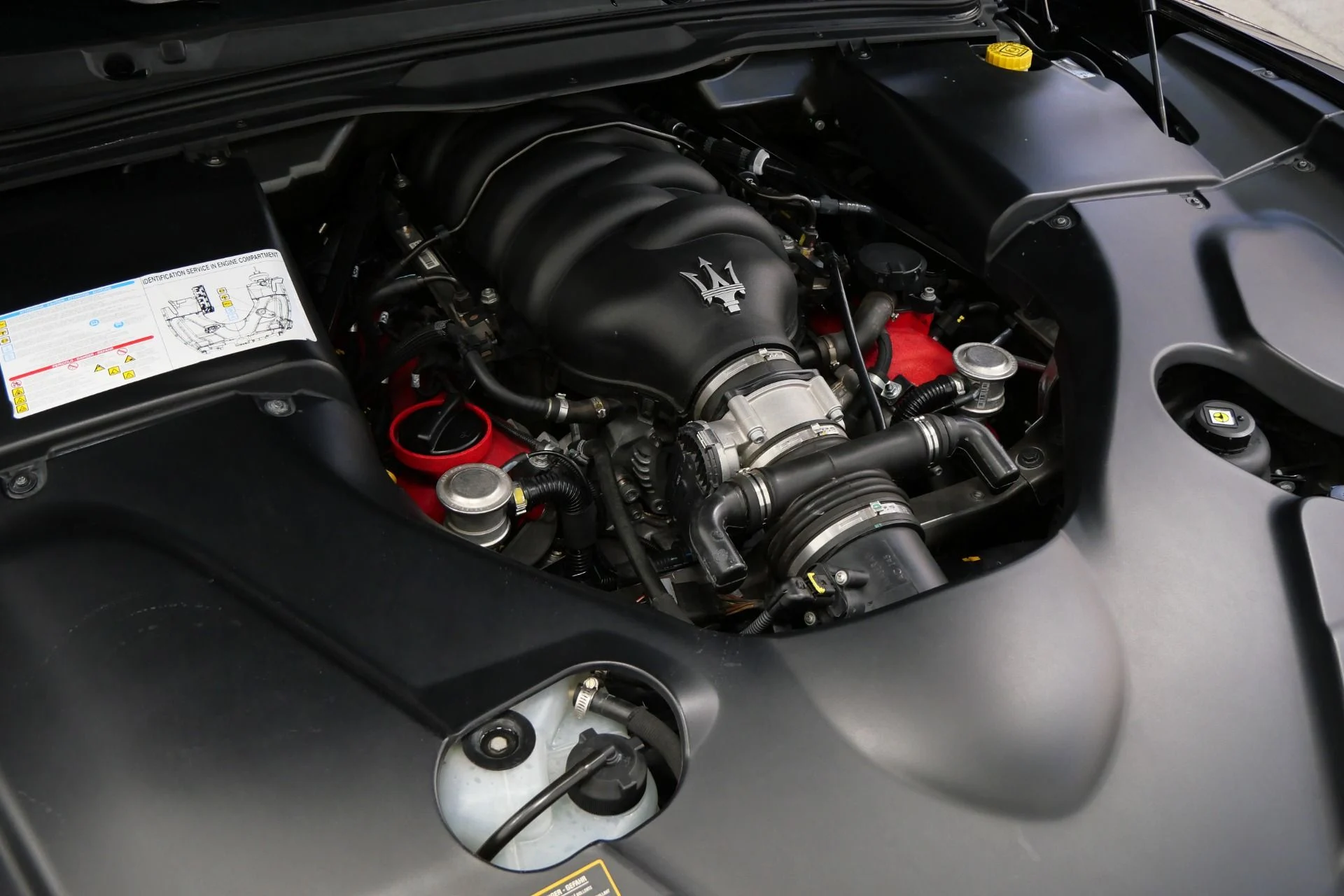 mph047_2580205184_Used_2013_Maserati_Gran_Turismo_Convertible_MC_Carbon_Fiber_Interior_Trim_Great_Sound_1773764089_13077d9c62