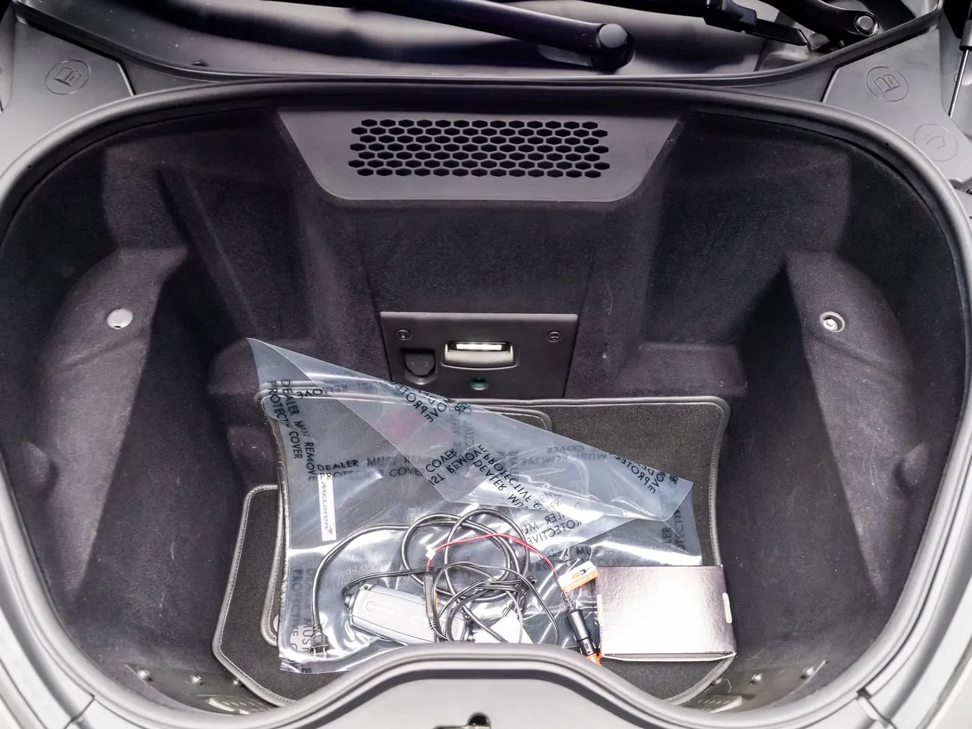 mph047_2589263689_3cab3789_7f78_4c1b_8776_b1e15591d2e4_d7eefe77ed