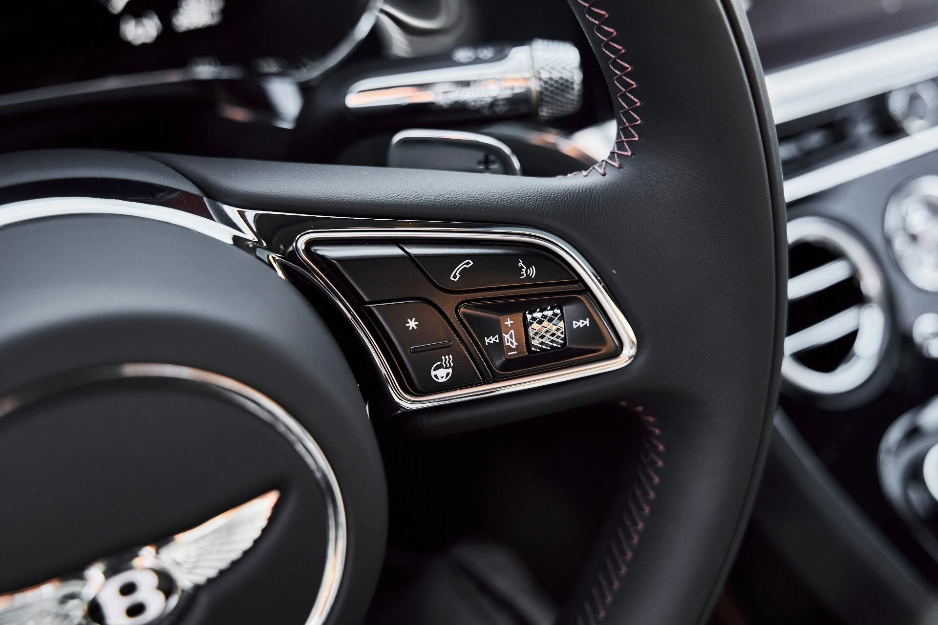 mph047_259475155_Used_2025_Bentley_Continental_GT_Speed_1779498496_5fcb70fb1f