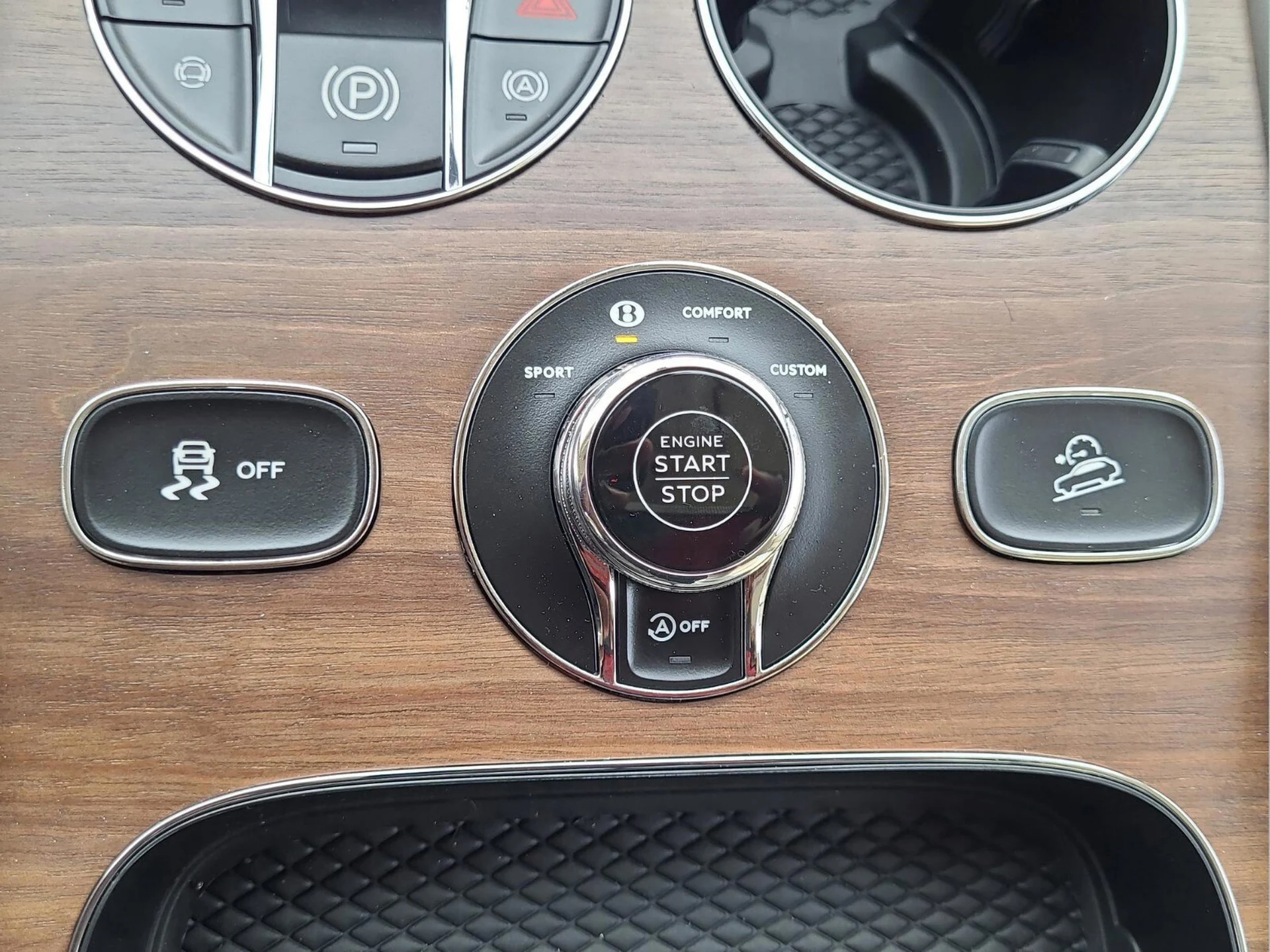 mph047_2605012897_ef51251590c15dd4e515b75dc31d64bbx_a9f0c1d2b7