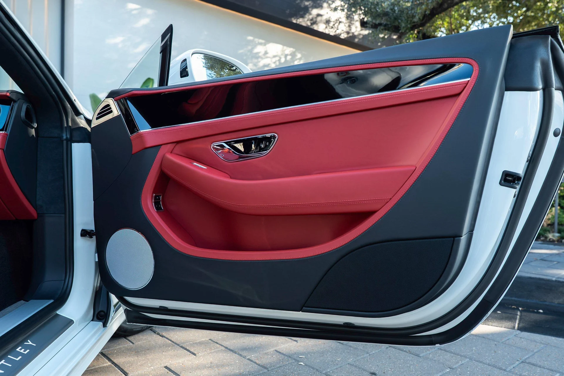 mph047_2606847862_458241676_68ef2240026595e726699a47_ebf01fb19a