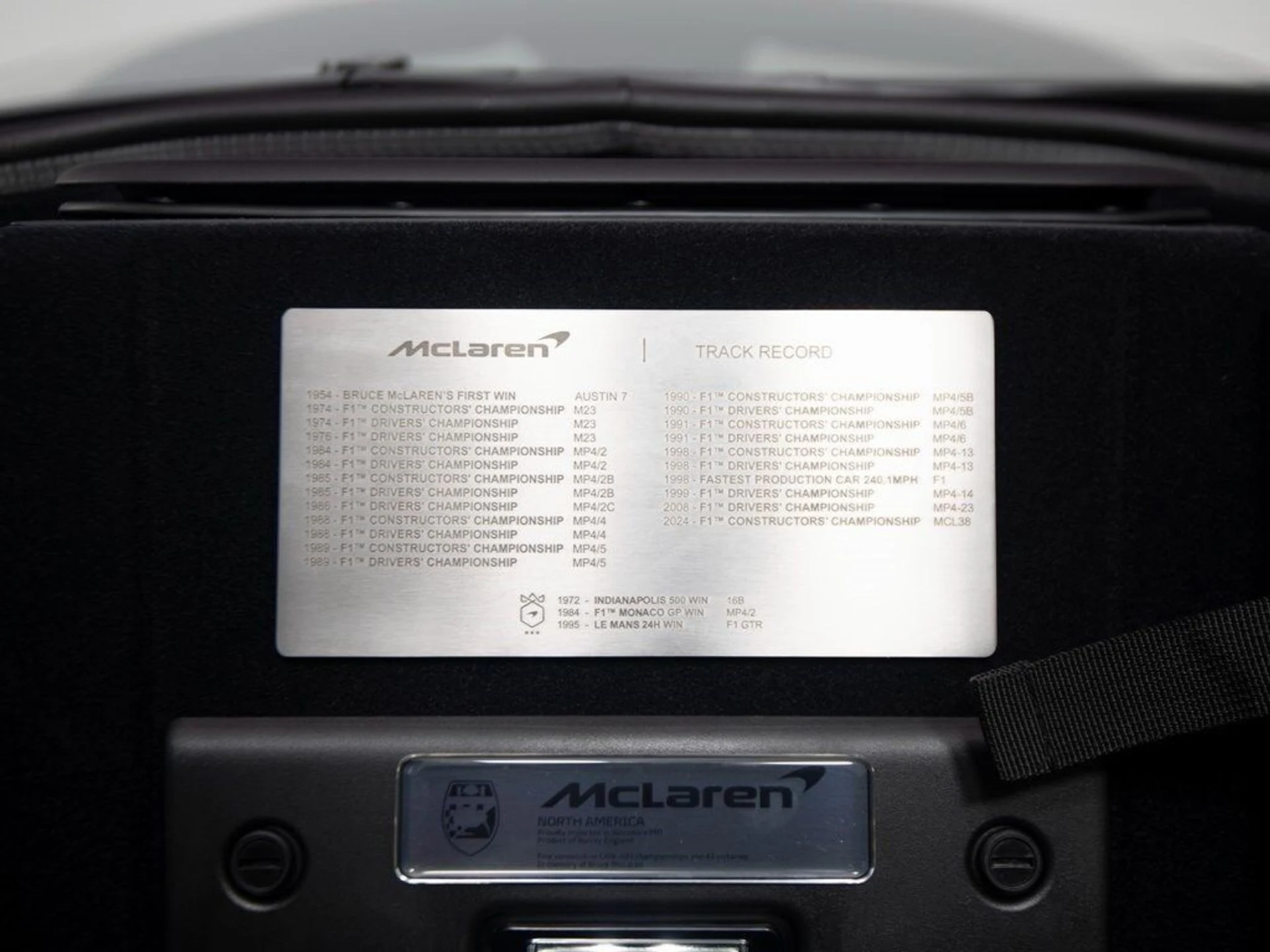 mph047_2637900856_22e23aac64268d848b247135c9045b2cx_b6d6754fda