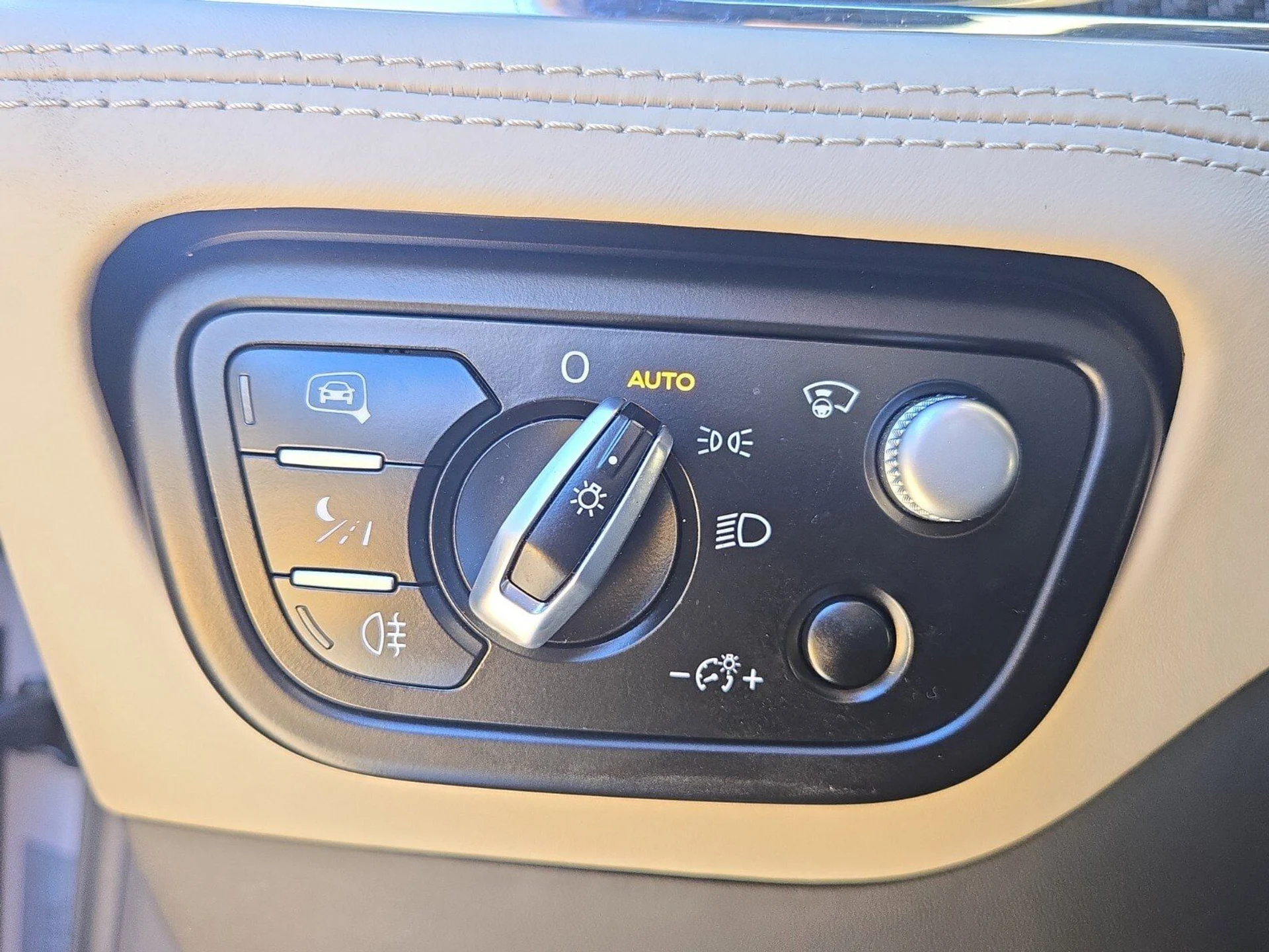 mph047_2666061930_da8063c10422a554c3184b00d127f930x_bd391b5477