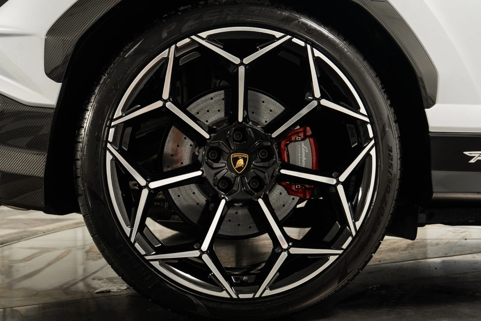 mph047_2684112493_Used_2024_Lamborghini_Urus_Performante_657_Hp_ADAS_package_Carbon_Fiber_Trim_1768936745_5677ea6f77