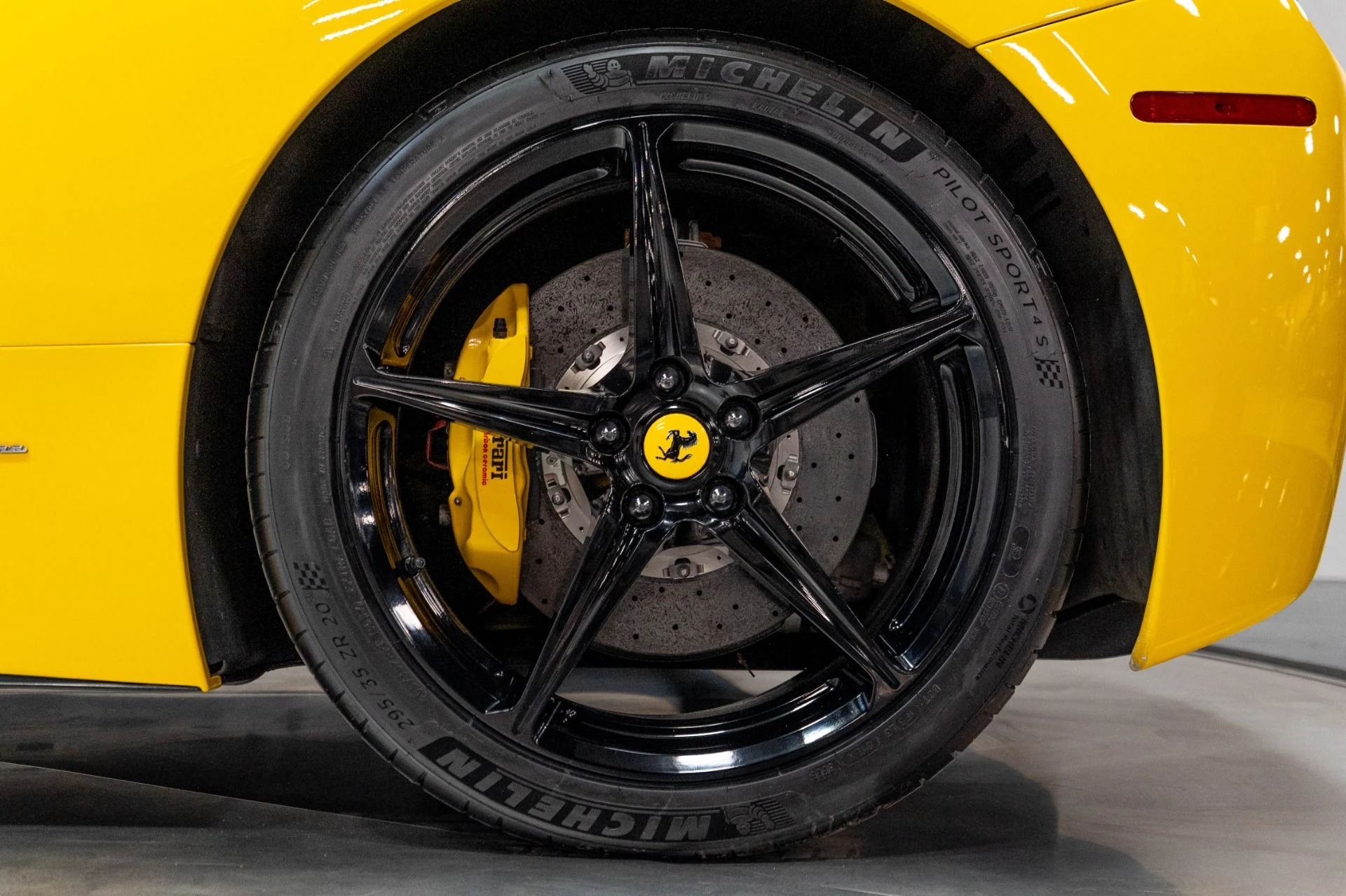 mph047_2693763450_Used_2010_Ferrari_458_Italia_1783118386_7c0870ce57