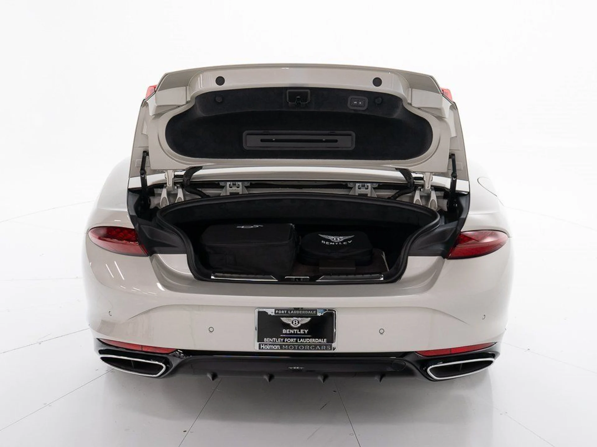 mph047_2699065451_037a55311016df64b15887c3c127058c_70e5734d2b