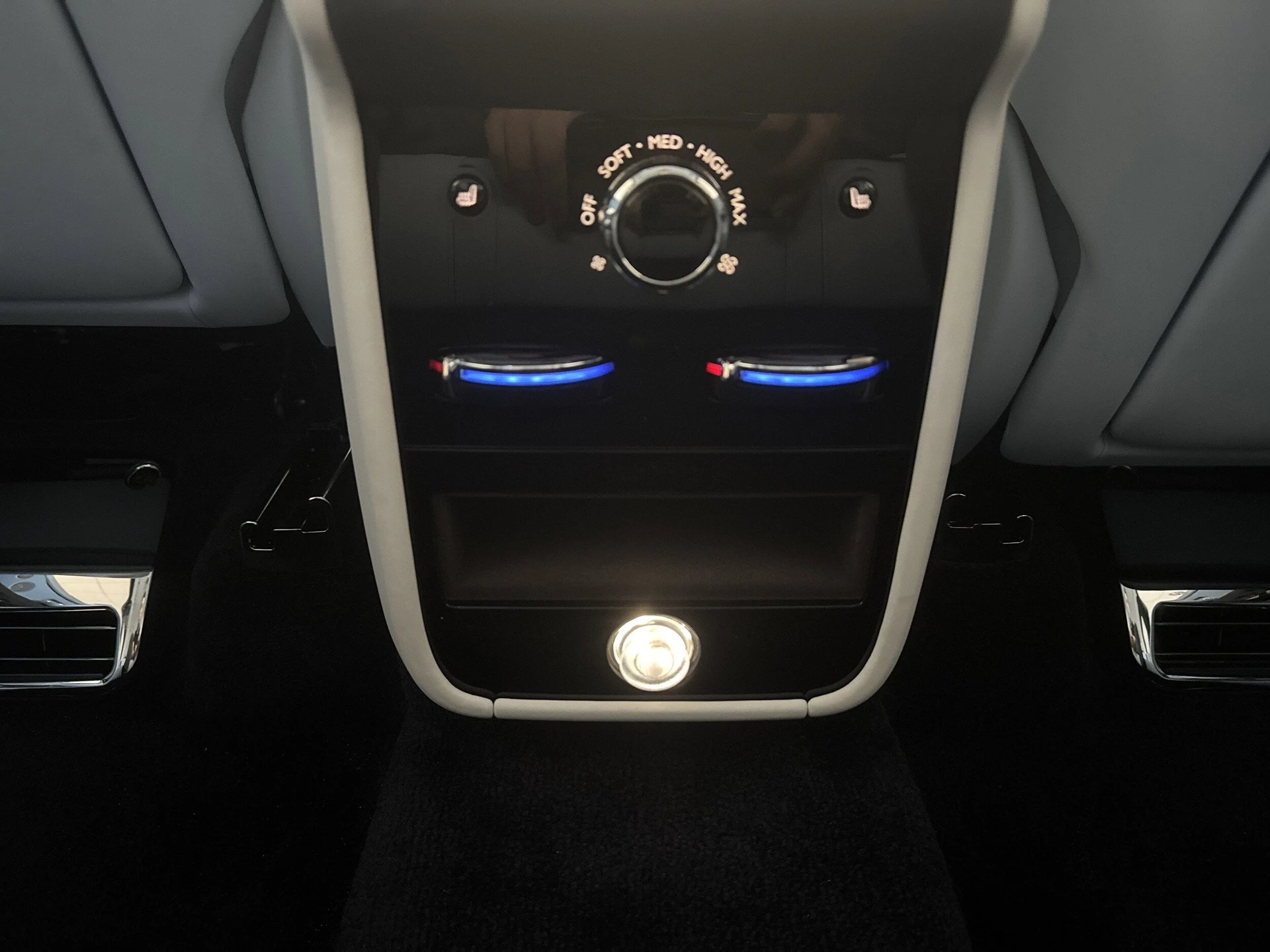 mph047_2712639950_e4ae647427f40fdbe77aacef89814c03x_ac15d4a866