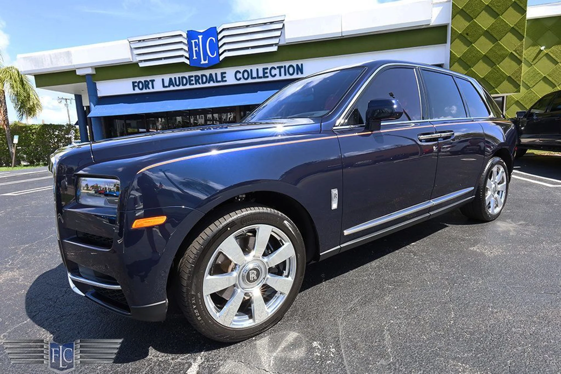 mph047_2735339791_used_2023_rolls_royce_cullinan_sportutility_6305_22995243_48_1024_facb8d177f