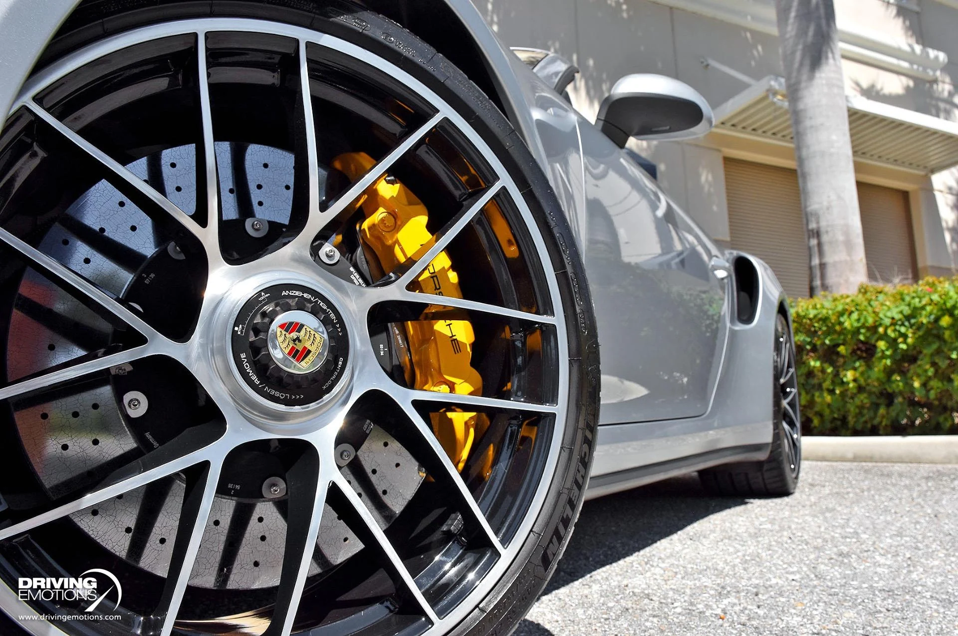 mph047_2745058830_866_p48_l_7cddb06930