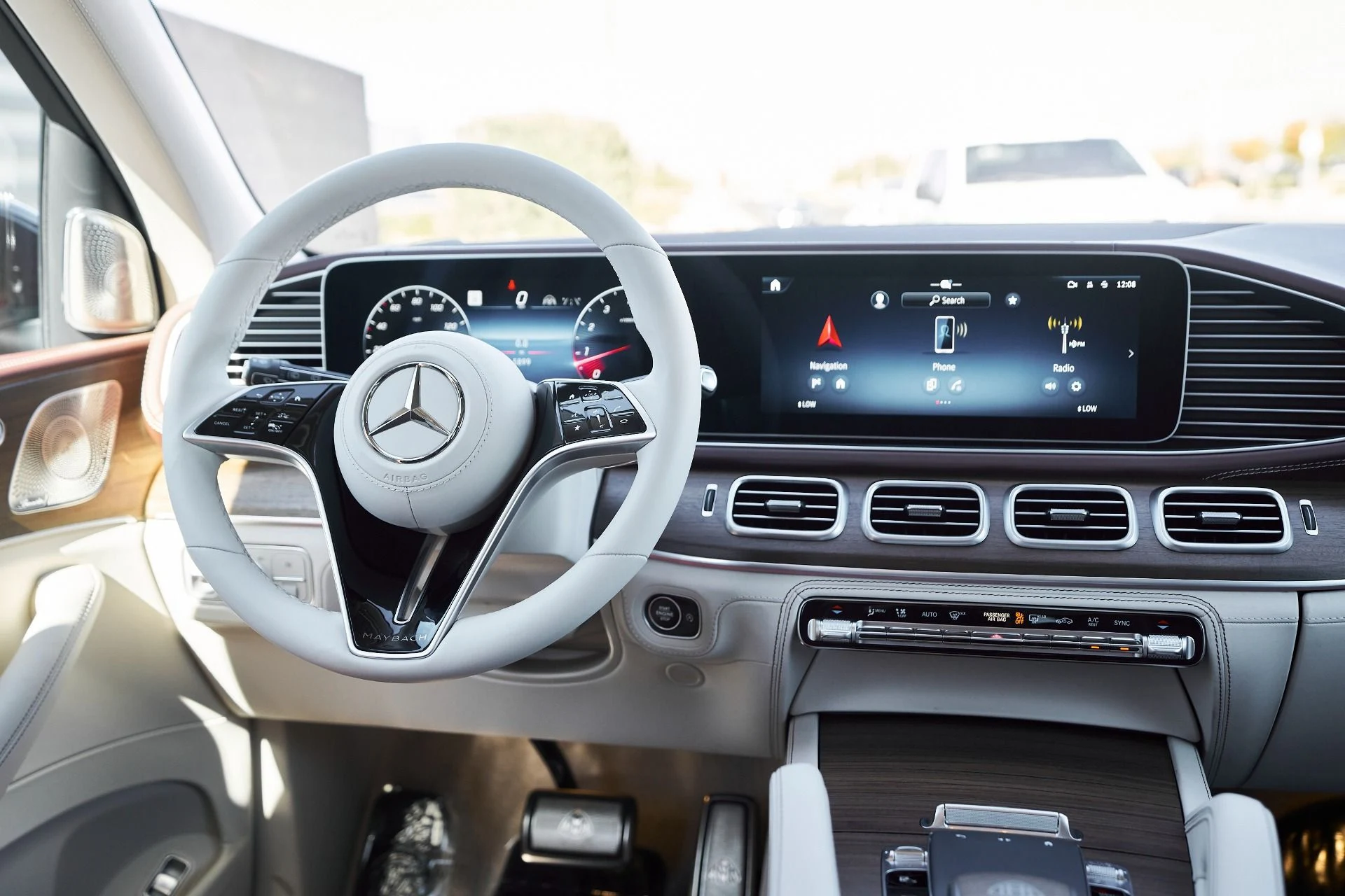 mph047_274669164_Used_2024_Mercedes_Benz_GLS_Maybach_GLS_600_1762306394_bf699d1b43