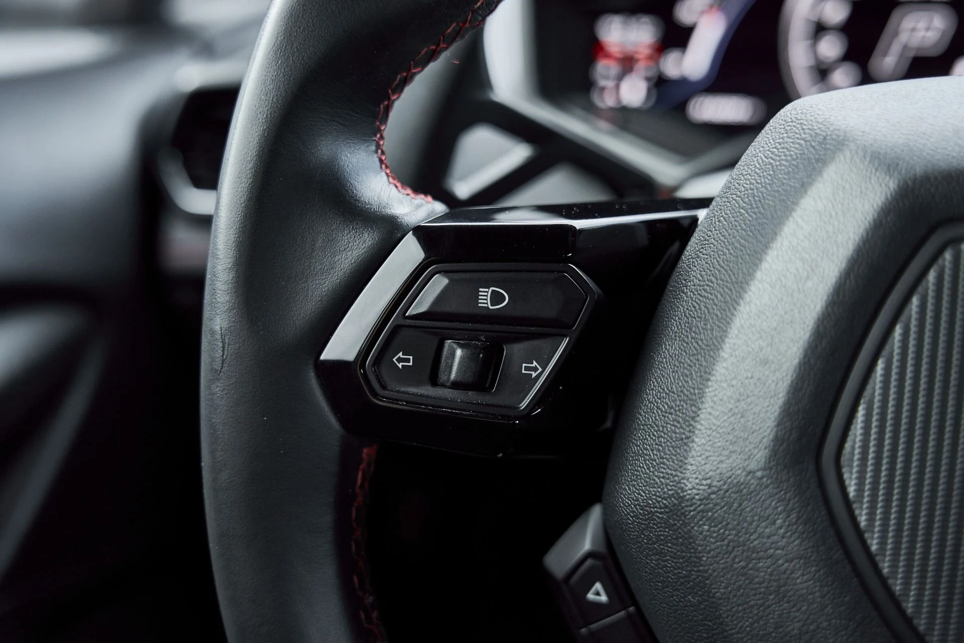 mph047_2753355505_Used_2020_Lamborghini_Huracan_EVO_1768438639_56b305fdb5