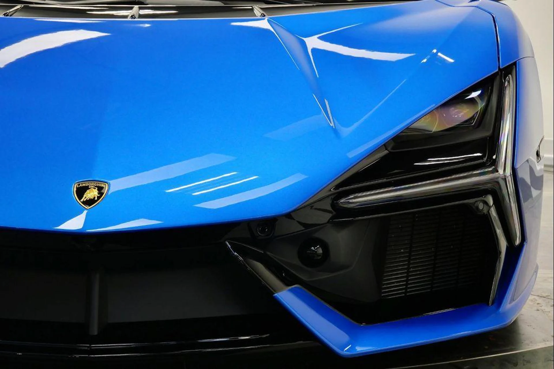 mph047_2795033106_u_RJSF_Cqc_Mg_EAT_Y6305_Eu6_T_Rh_WQ_7817055d52