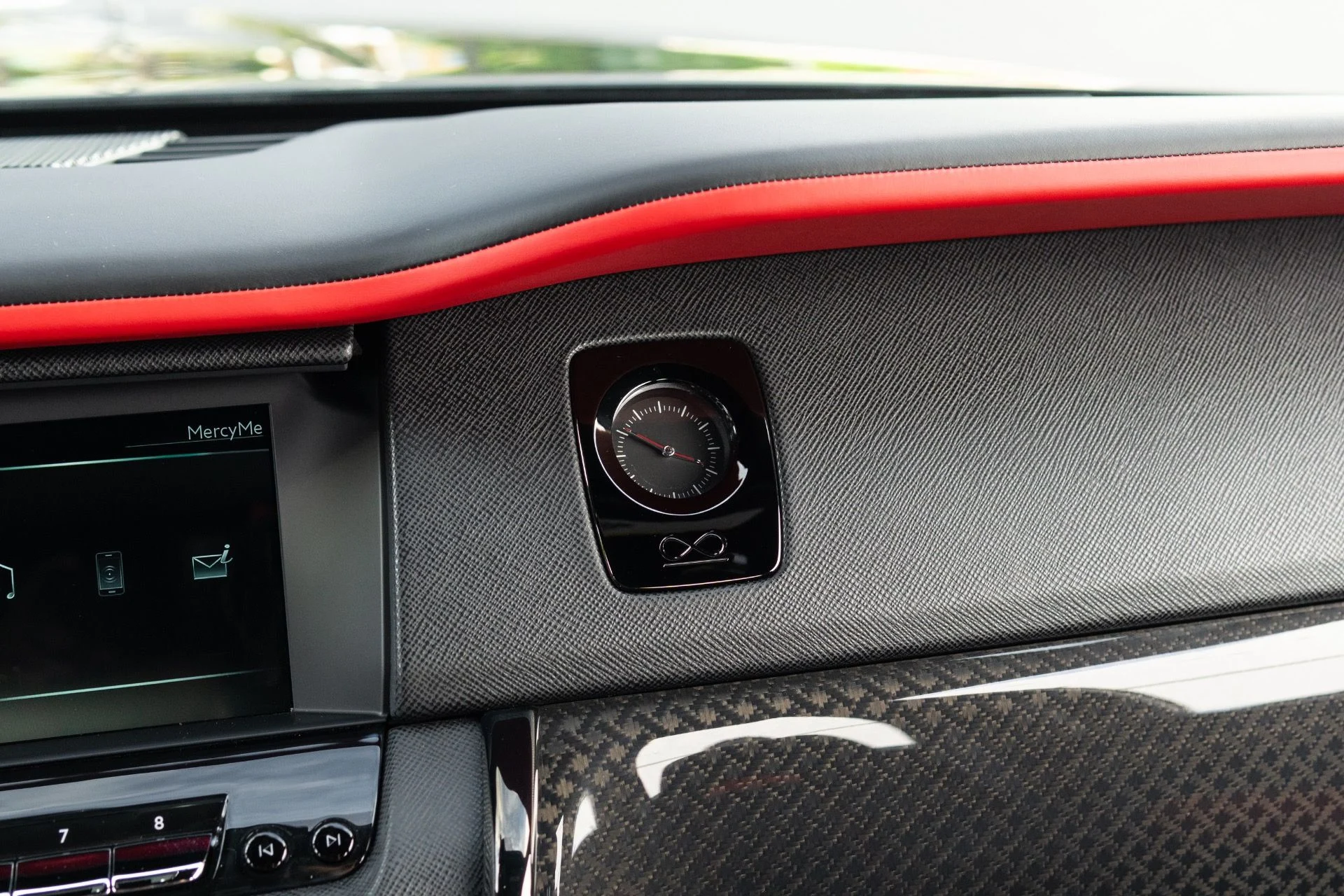 mph047_2810391095_Used_2022_Rolls_Royce_Black_Badge_Cullinan_1776130970_ac442bce99