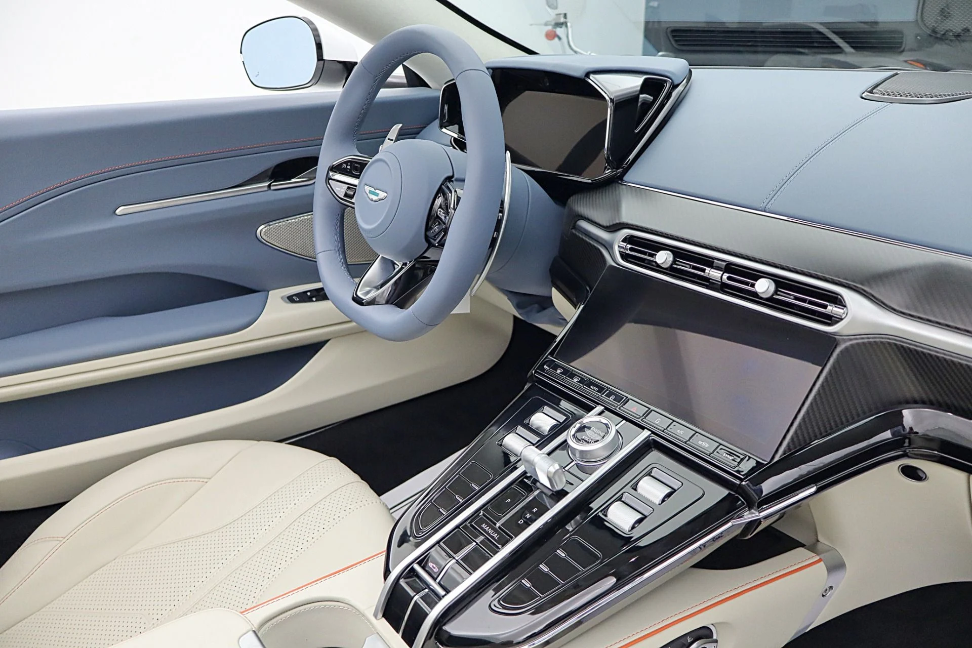 mph047_2816568542_New_2026_Aston_Martin_Vantage_Roadster_34ec49735a