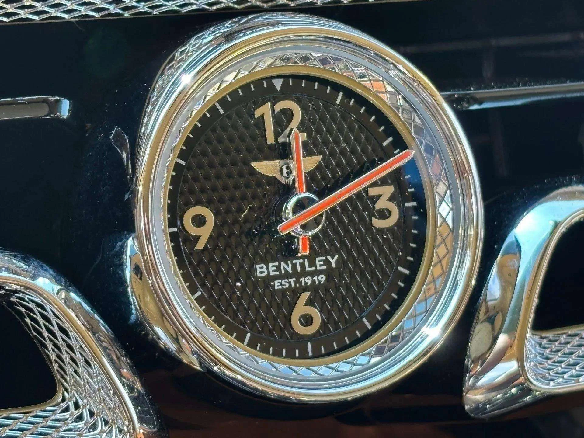 mph047_2817008266_8ad723f66bcc4b97b7719895b2936ce4_d0093b32cb