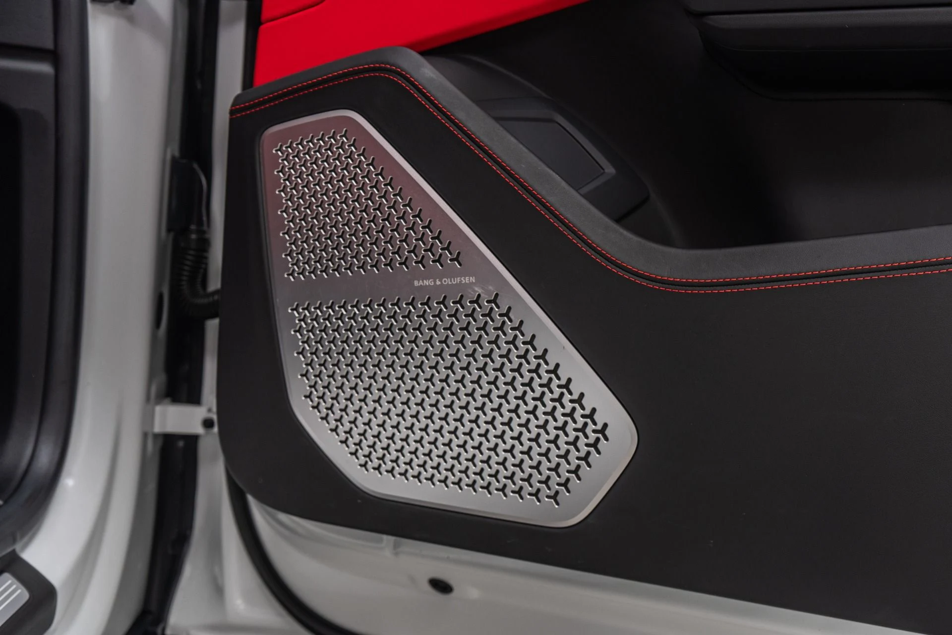 mph047_2831483713_Used_2021_Lamborghini_Urus_Bang_and_Olufsen_Audio_Two_Tone_Interior_641_Horsepower_1773860440_f72fa7d16b