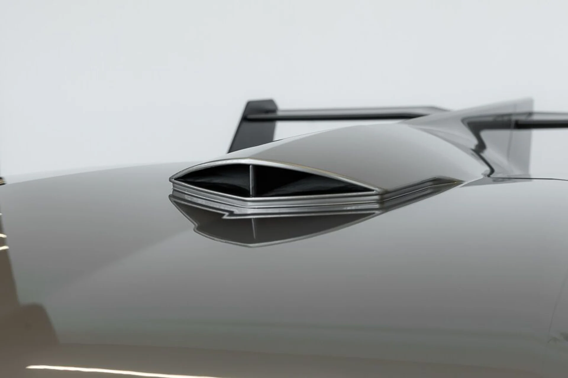 mph047_2840895183_lamborghini_veneno_2014_jpg_v_1779988126_411089463b